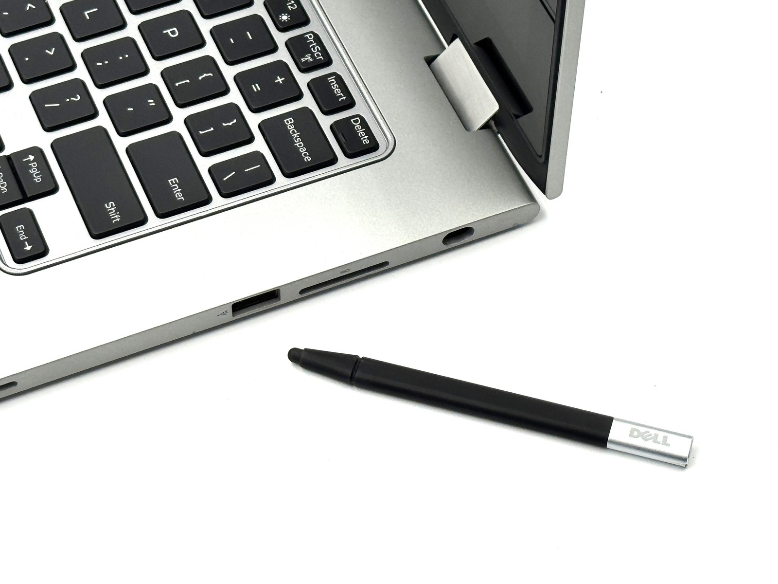 Dell Inspiron 13 7348 2-in-1 – WXGA Touch – Pentium 3825U – 4GB RAM – 500GB HDD