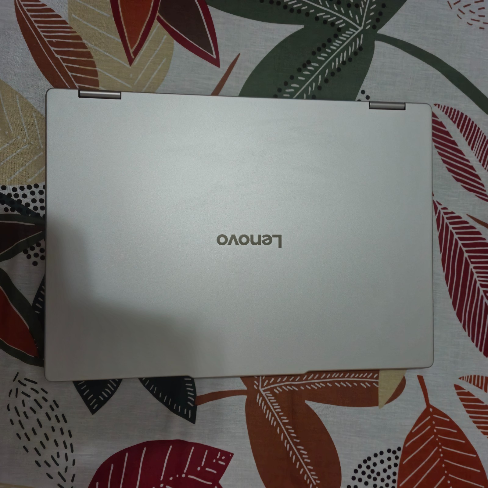 Lenovo Yoga 7 2-in-1 16″ Ryzen AI 7 350 16GB Ram 1TB SSD (READ DESC)