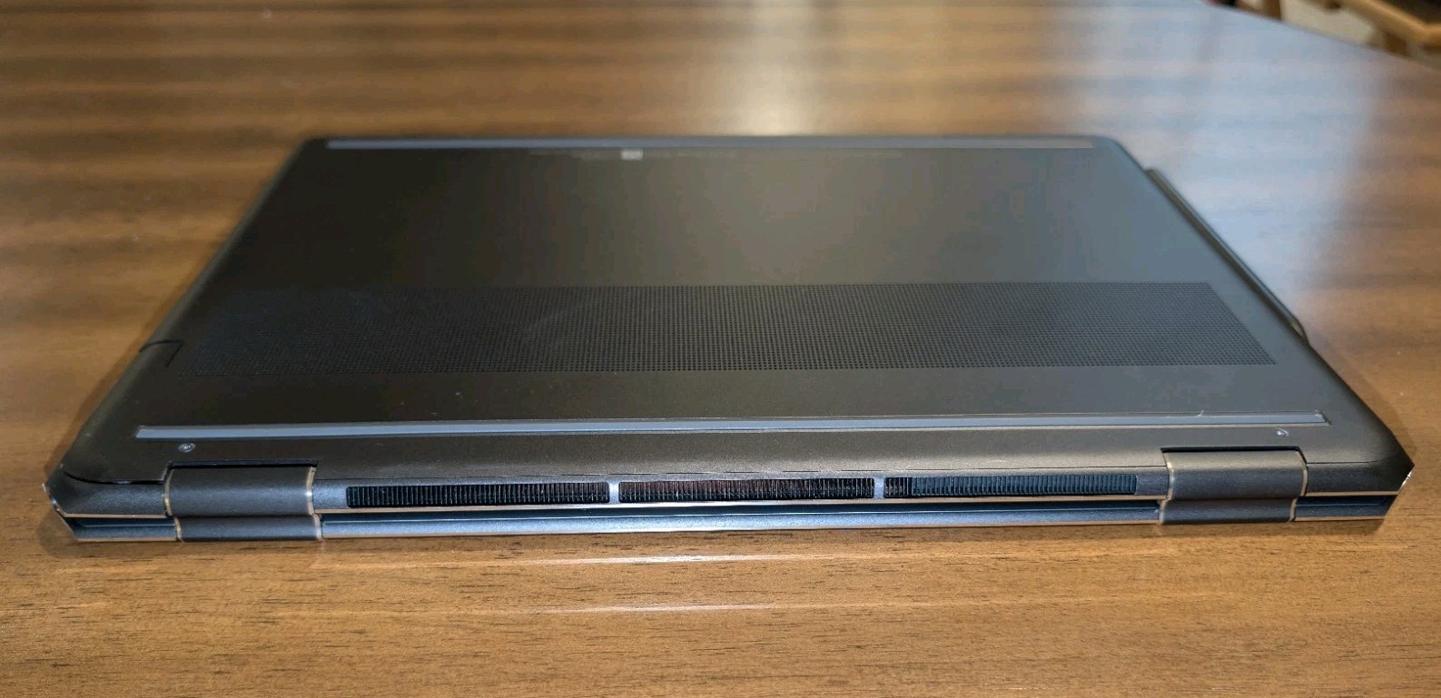 HP Spectre X360 2in1 16-f0023dx 512GB, 11390H 3.40GHz, 16GB, RTX 3050 OLED Linux