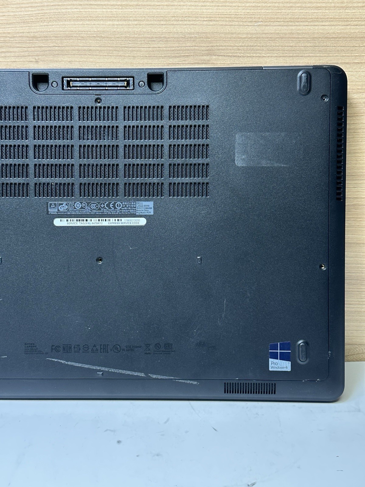Dell Latitude E5550 15” Laptop Intel Core i5-5300U 2.30GHz 8GB RAM (NO HD)