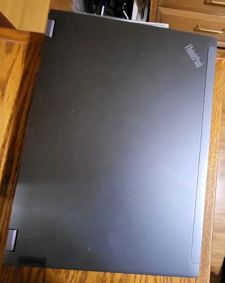 Lenovo ThinkPad P16 12th Gen i7-12850HX 24xCPU@2.1GHz 32GB RAM 512GB SSD 070101
