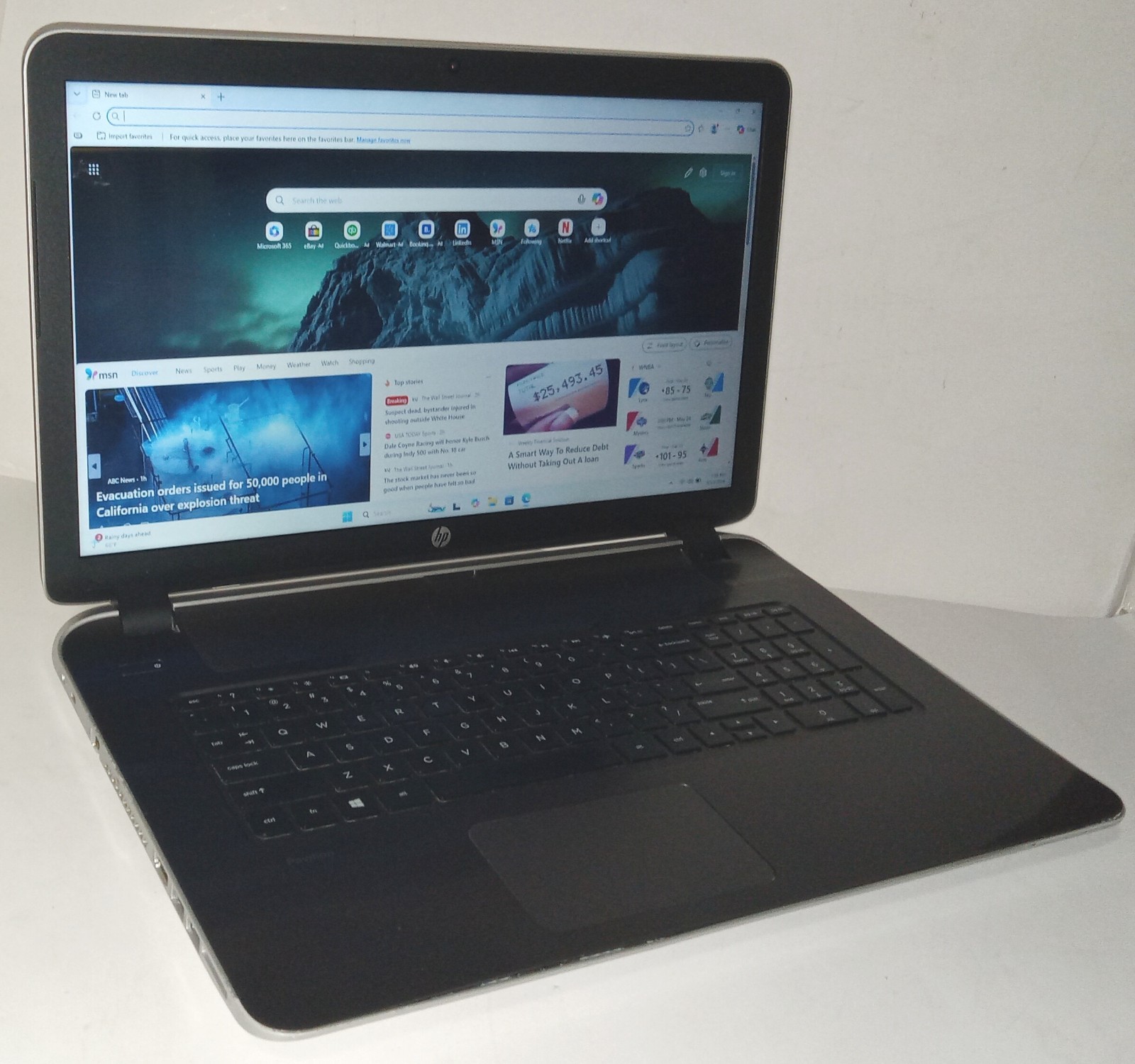 HP Pavilion 17-f262nr 17.3″ A10-4655M Quad-Core CPU 16GB Ram 1TB Webcam Win 11