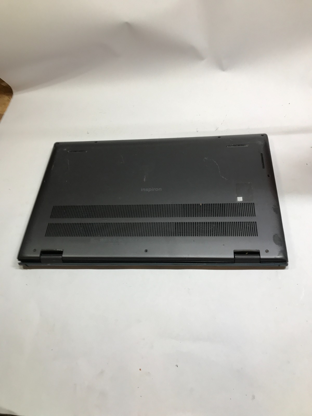 Dell Inspiron 5515 15″ AMD Ryzen 5 NO RAM NO HDD/OS For Parts READ DESCRIPTION