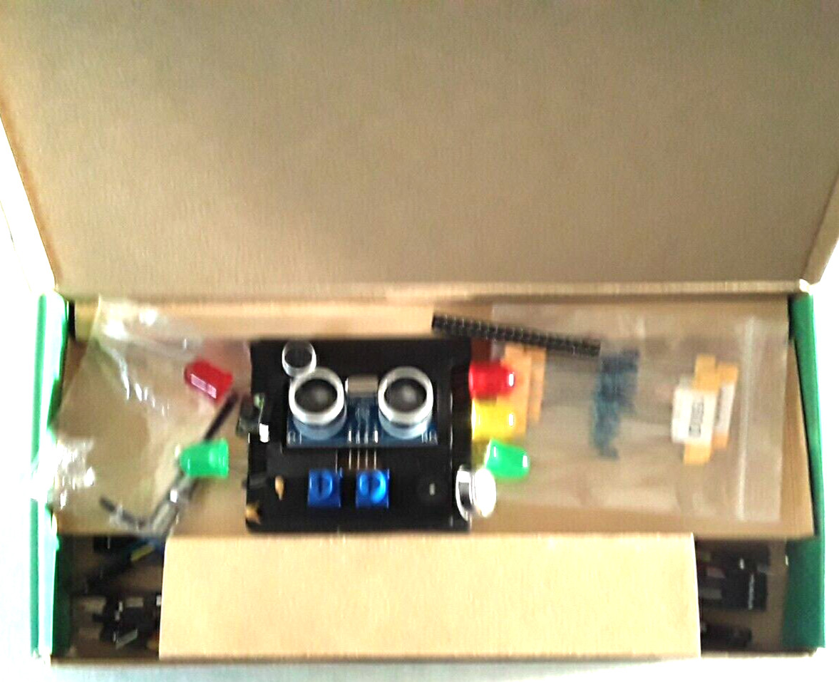 * WORKING Raspberry Pi 3 Model B+ installed Pi-top Modular Laptop & Inventor Kit