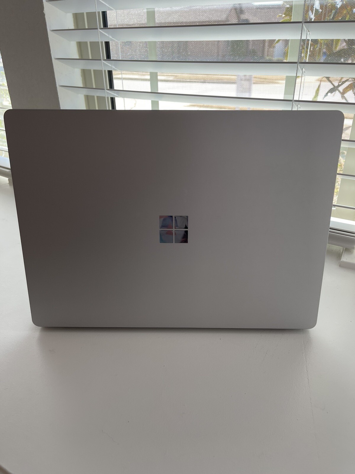 Microsoft Surface Laptop 3 13.5″, 128GB SSD, Intel Core i5 10th Gen, 8Gb RAM