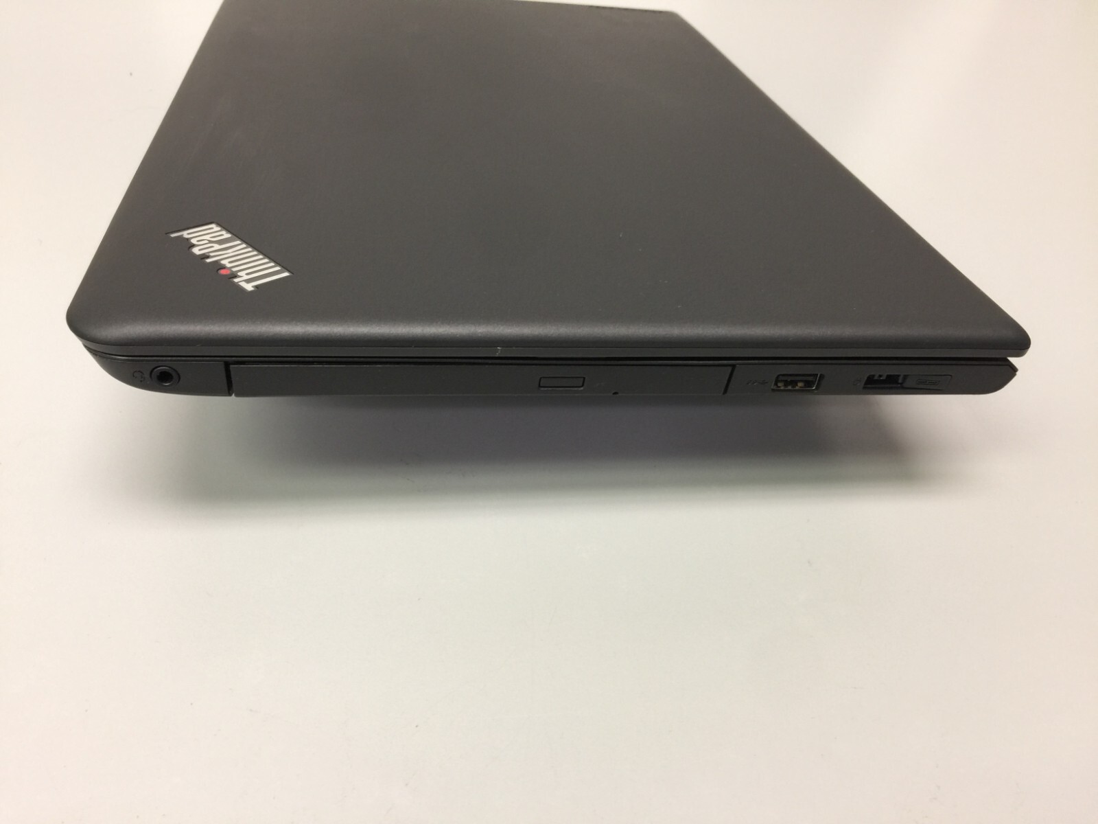 LENOVO THINKPAD E560 Intel Core i5 6th gen 2.30 GHz 8GB RAM 240 GB SSD