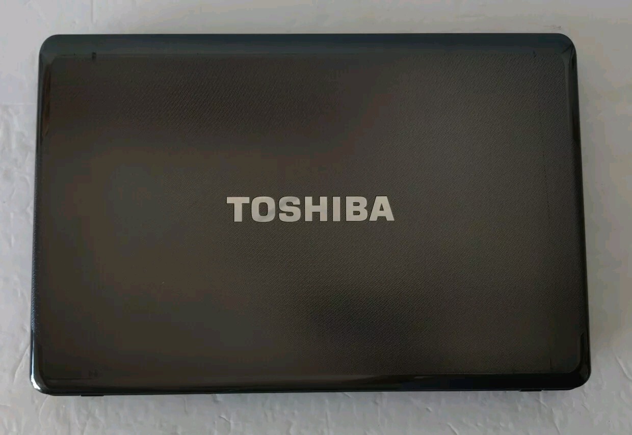 TOSHIBA SATELLITE A665-S INTEL CORE i3-M350 2.27 GHz 6GB 500 GB WIN 7 PRO