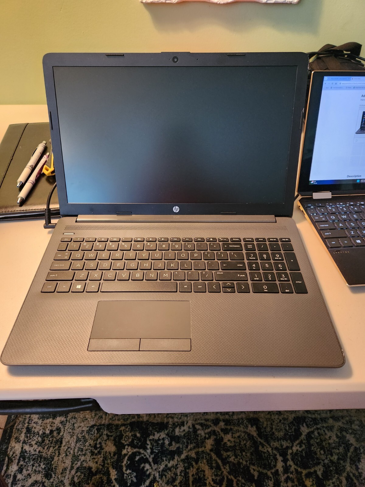 HP 255 G7 15.6 in (128GB SSD, AMD E-Series, 1.50 GHz, 4GB) Laptop – 5YJ41UT#ABA