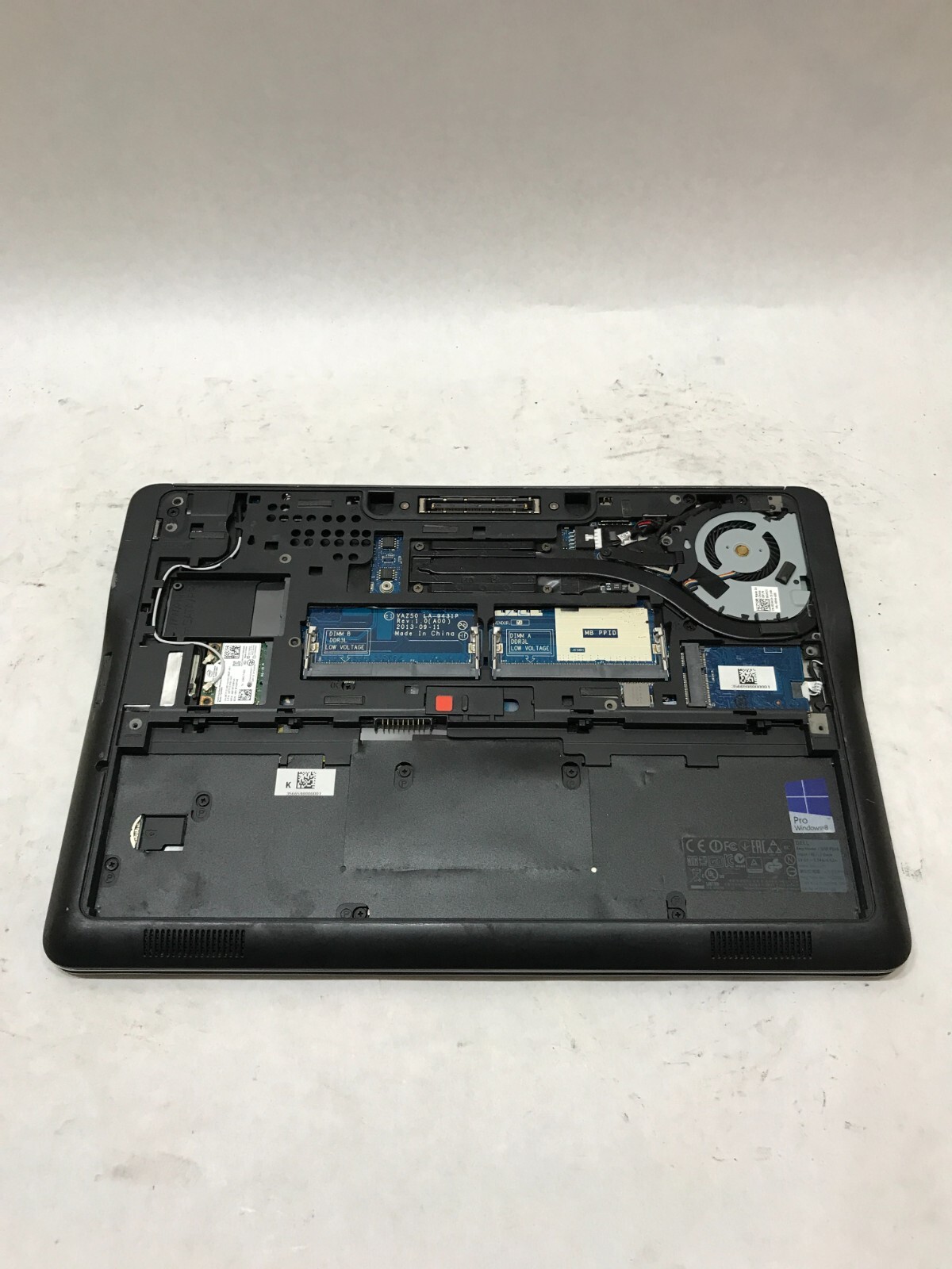 Dell Latitude E7240 12″ Intel Core i5 NO RAM NO HDD/OS For Parts POWER DEAD – DW