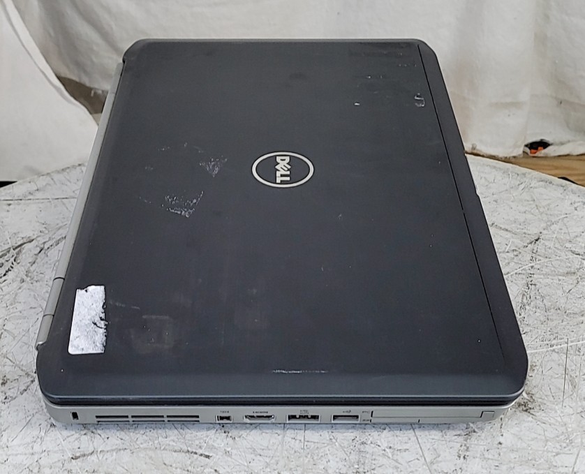 DELL LATITUDE E5520 Laptop Core I5-2520M 4GB 1TB SEE NOTES