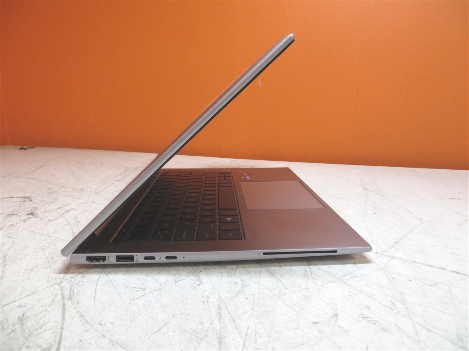 LCD Issues HP ZBook Firefly 14 G9 Intel i7-1265U 4.8GHz 32GB 512GB SSD w/ OS