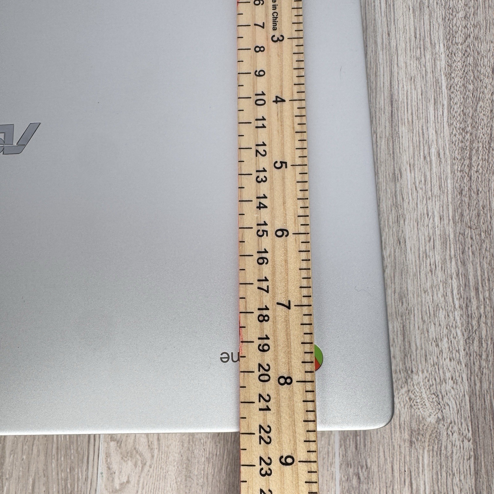 ASUS Chromebook C423NA 14 Laptop Silver 4GB RAM 32GB SSD WiFi Ready