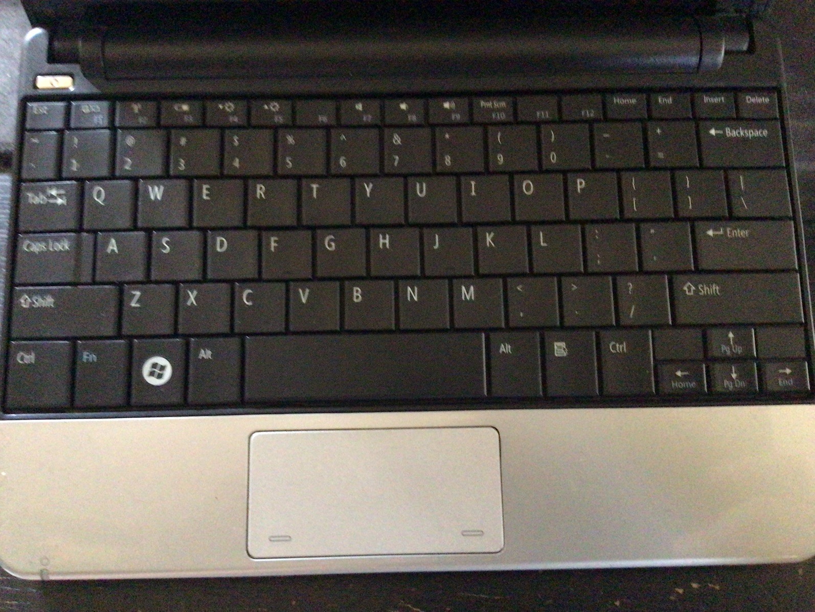 Dell Inspiron Mini 10 PP19S Netbook Atom Z520 1.60Ghz/1GB 10.1″ Laptop Computer