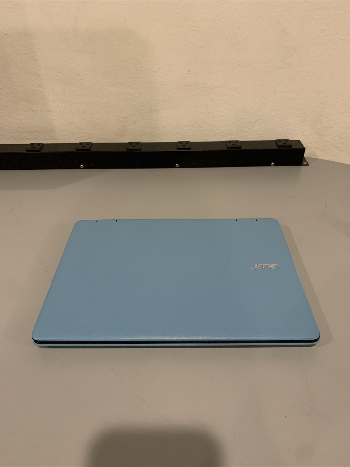 Acer Spin 1 SP111-31-C2W3 Touchscreen Convertible Laptop Needs Battery