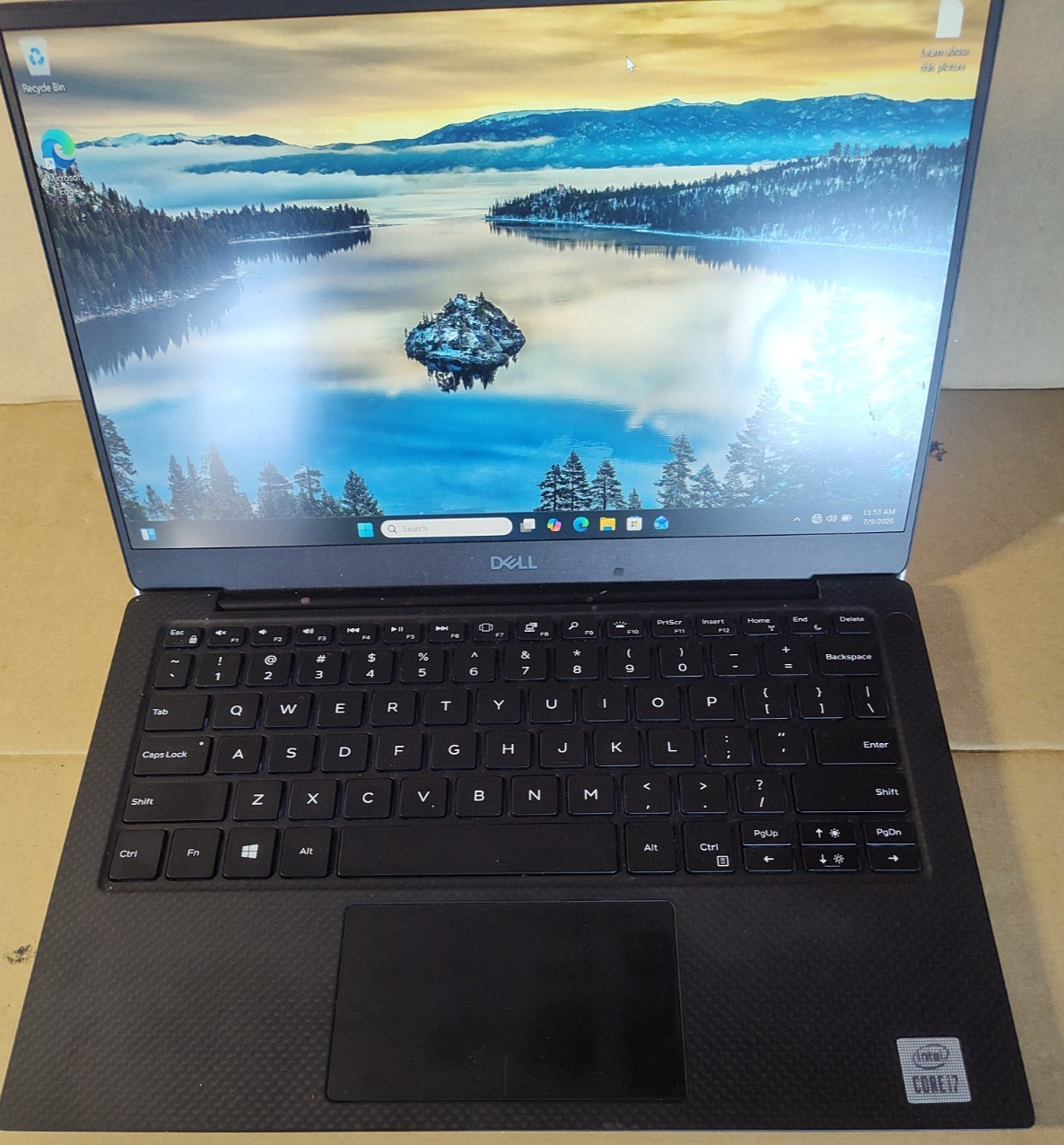Dell XPS 13 7390 13.3″, i7-10710U – 16GB DDR4 256GB SSD