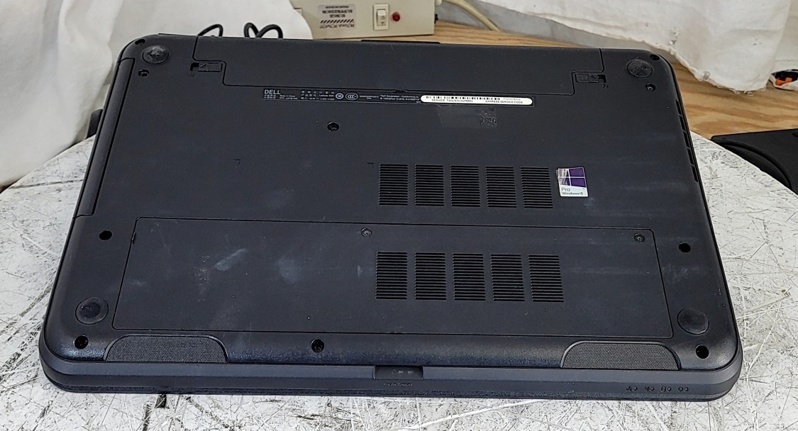 DELL LATITUDE 3540 Laptop Core I5-4210U 8GB SEE NOTES