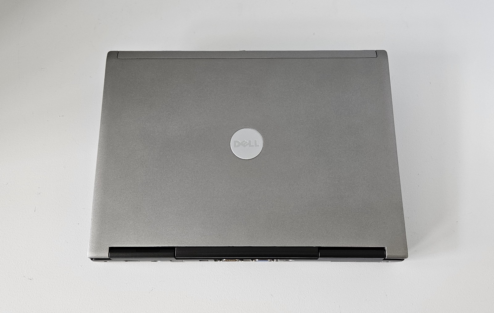 Dell Latitude D531 AMD Athlon 64 X2 1.90GHz 2GB RAM 320GB HD Linux Mint 22.3