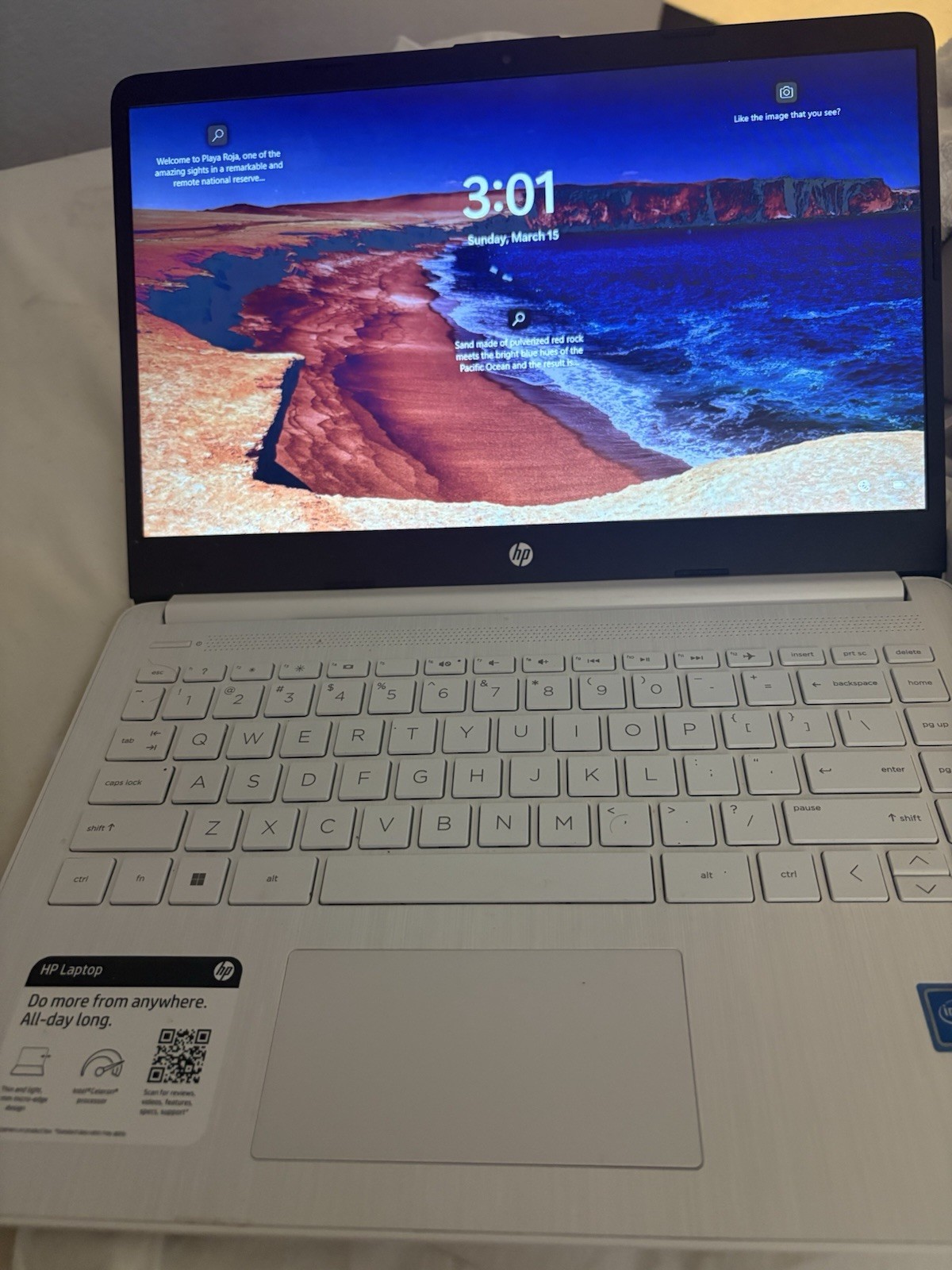 HP Laptop 14″ White Notebook Intel Celeron Windows 10 USB 3.0 HDMI Webcam Wi-Fi