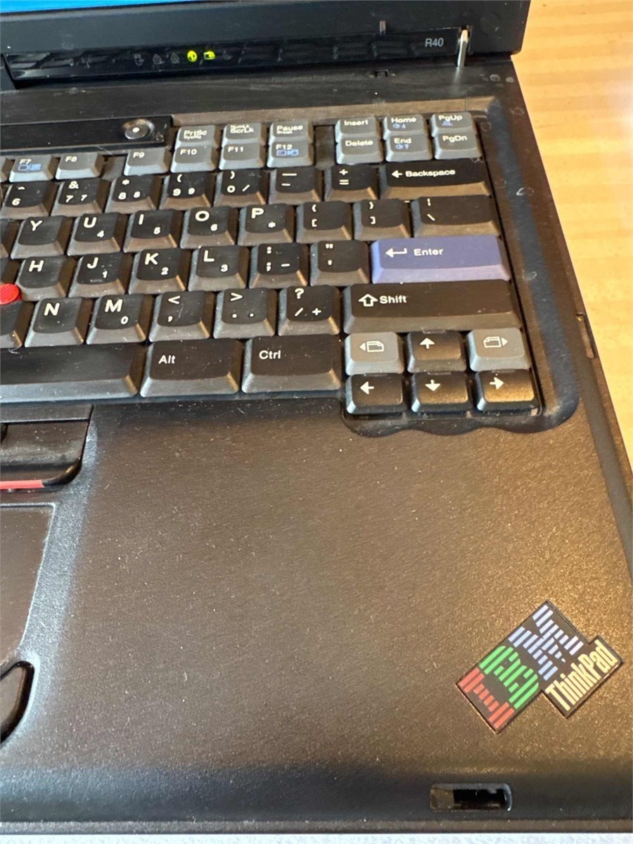 Vintage IBM ThinkPad R40e Laptop Classic Windows XP System 25 GB Tested