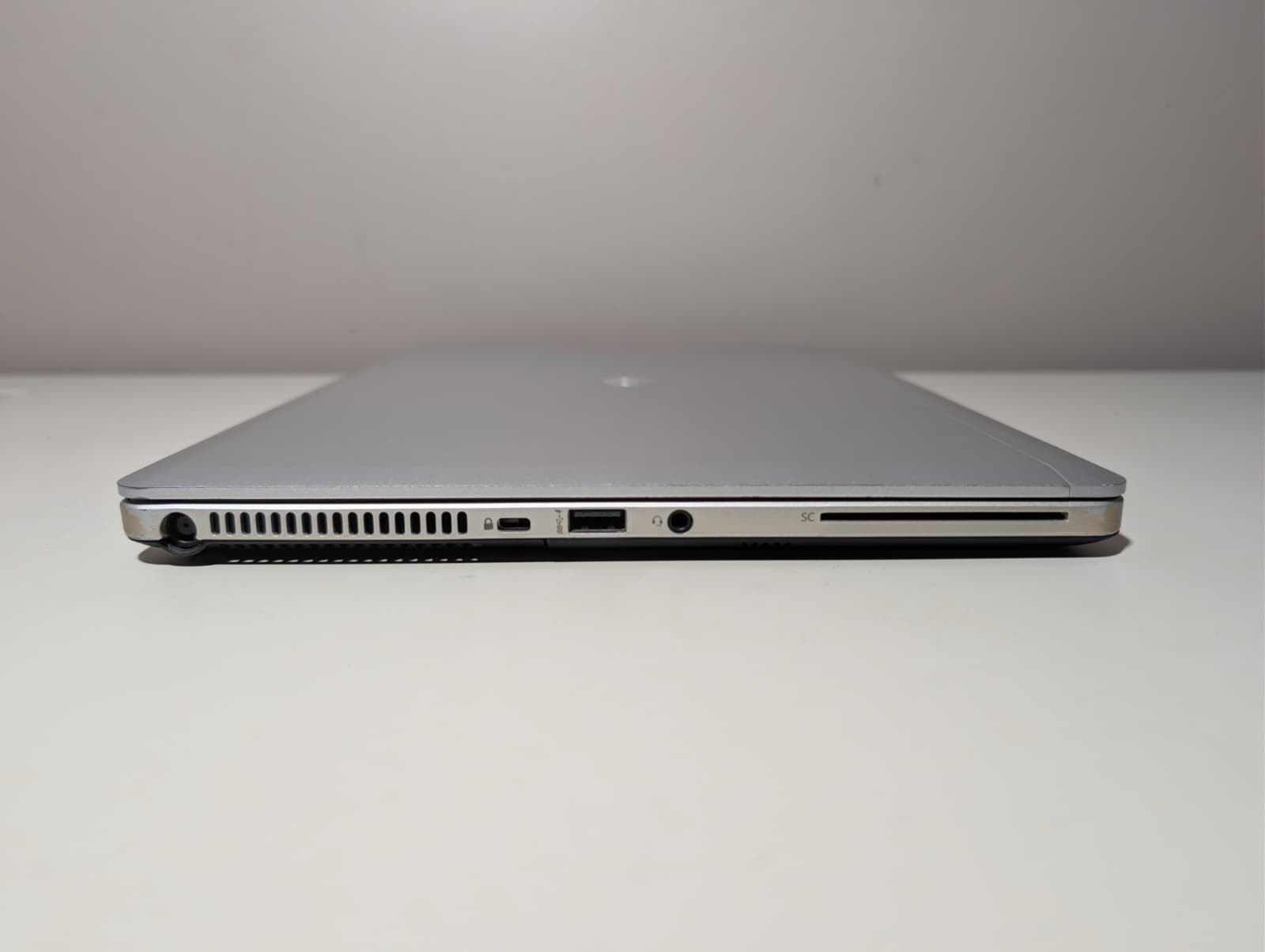 HP EliteBook Folio 9470M | i5 3rd 8GB RAM 128GB SSD | Backlit Win 10 New Battery
