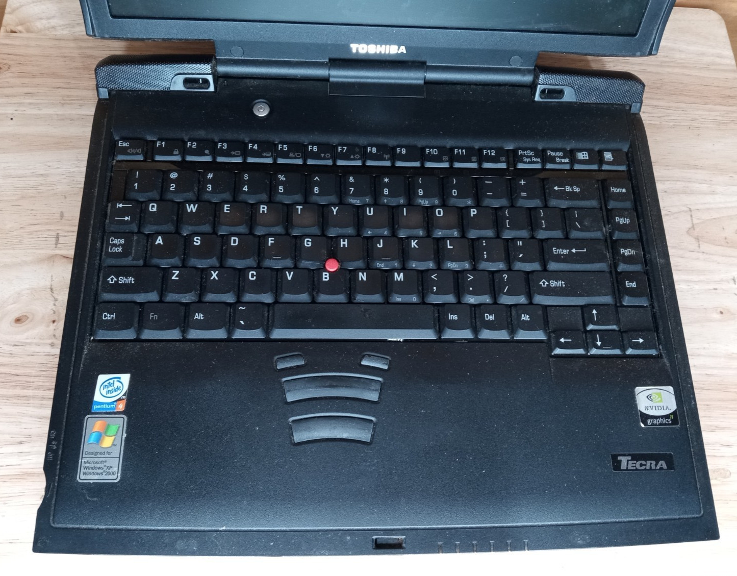 Vintage Toshiba Tecra TE2100 Laptop Parts/Repair Pentium 4 Win XP Nvidia