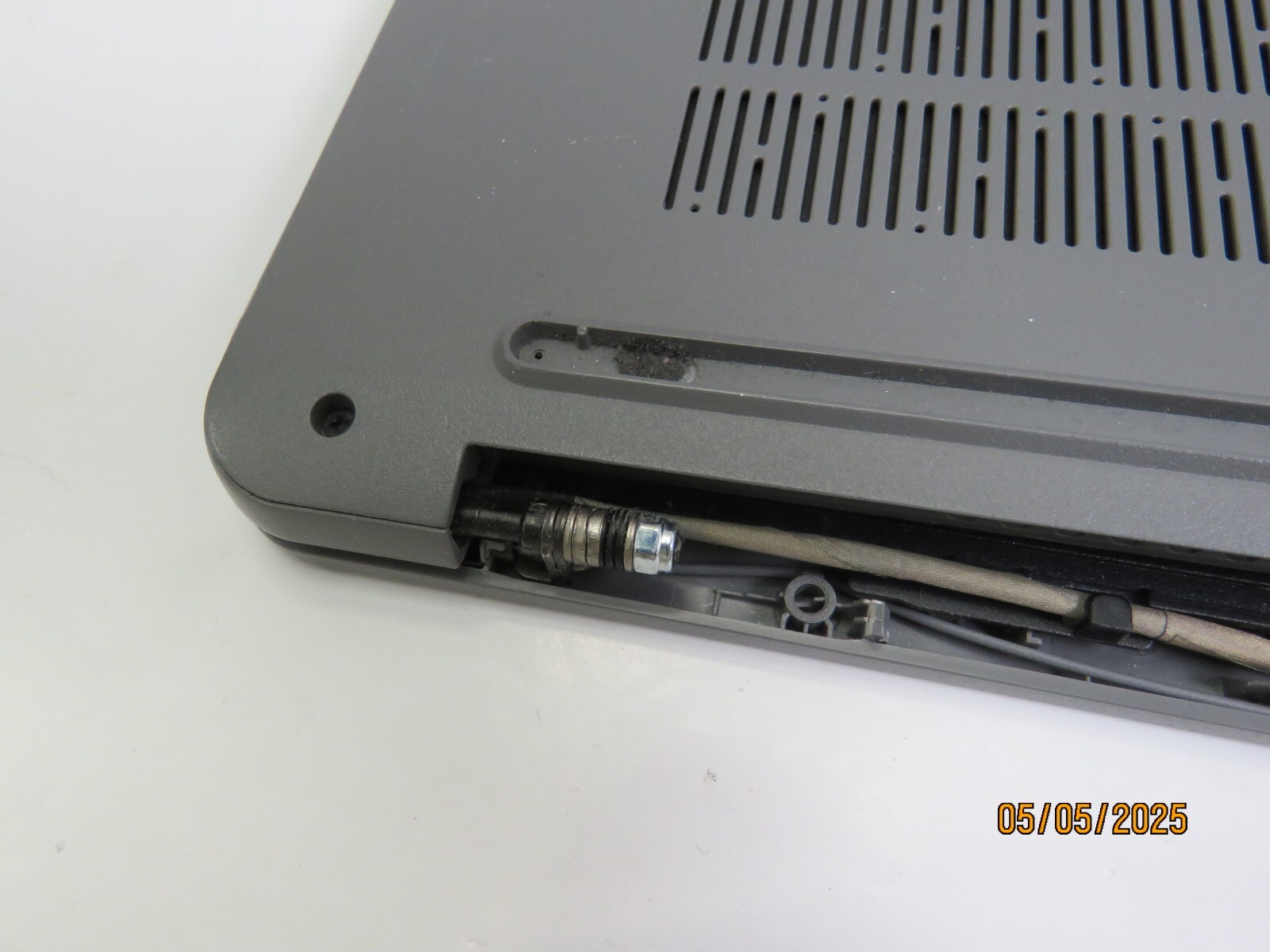 LENOVO CHROMEBOOK 82R1 AMD ATHLON SILVER 3050U 4GB RAM 128GB [DJ651]