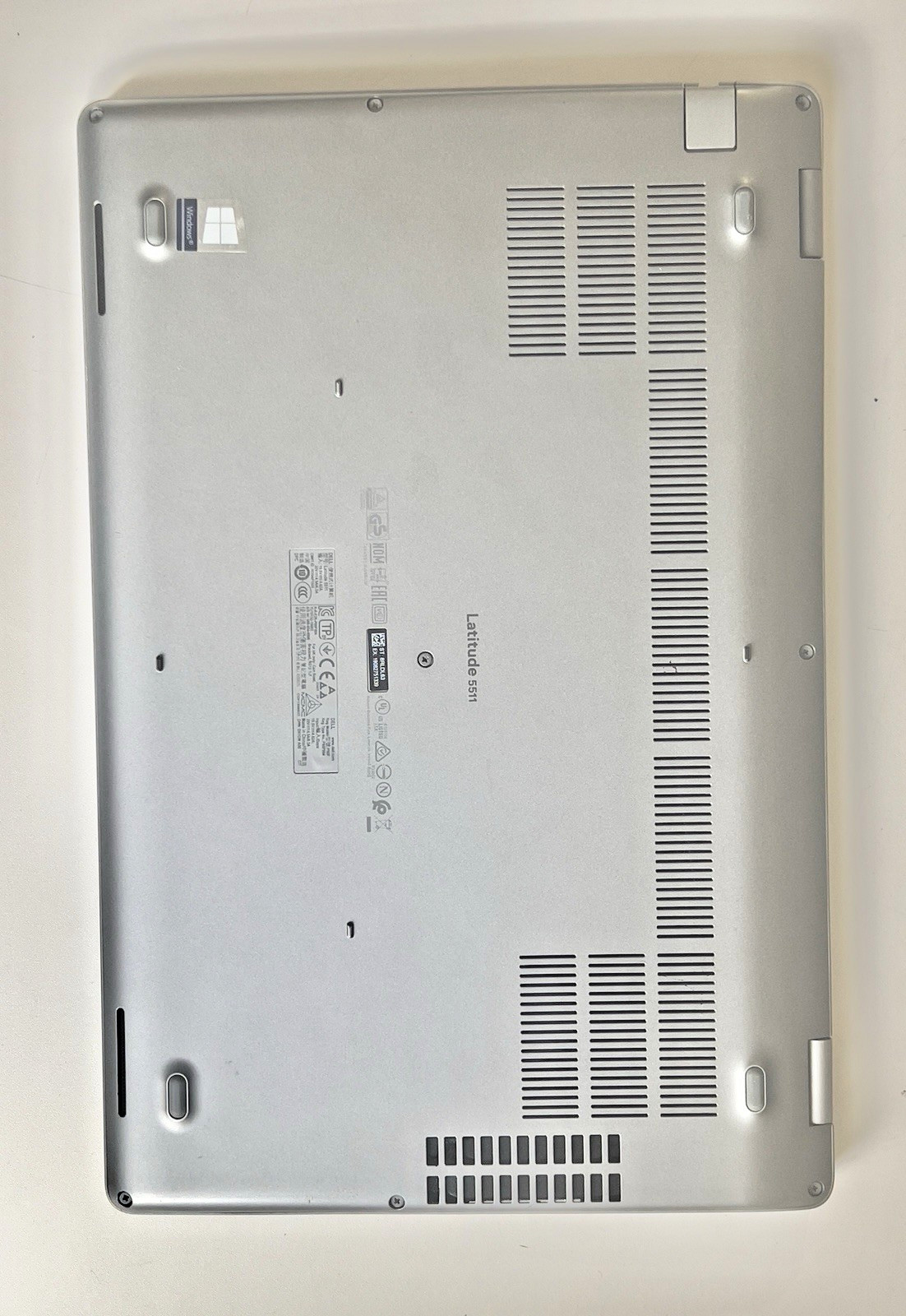 Dell Latitude 5511 Laptop 15.6″ FHD i5-10300H 4.50GHz RAM 12GB 512GB SSD WIN 11P