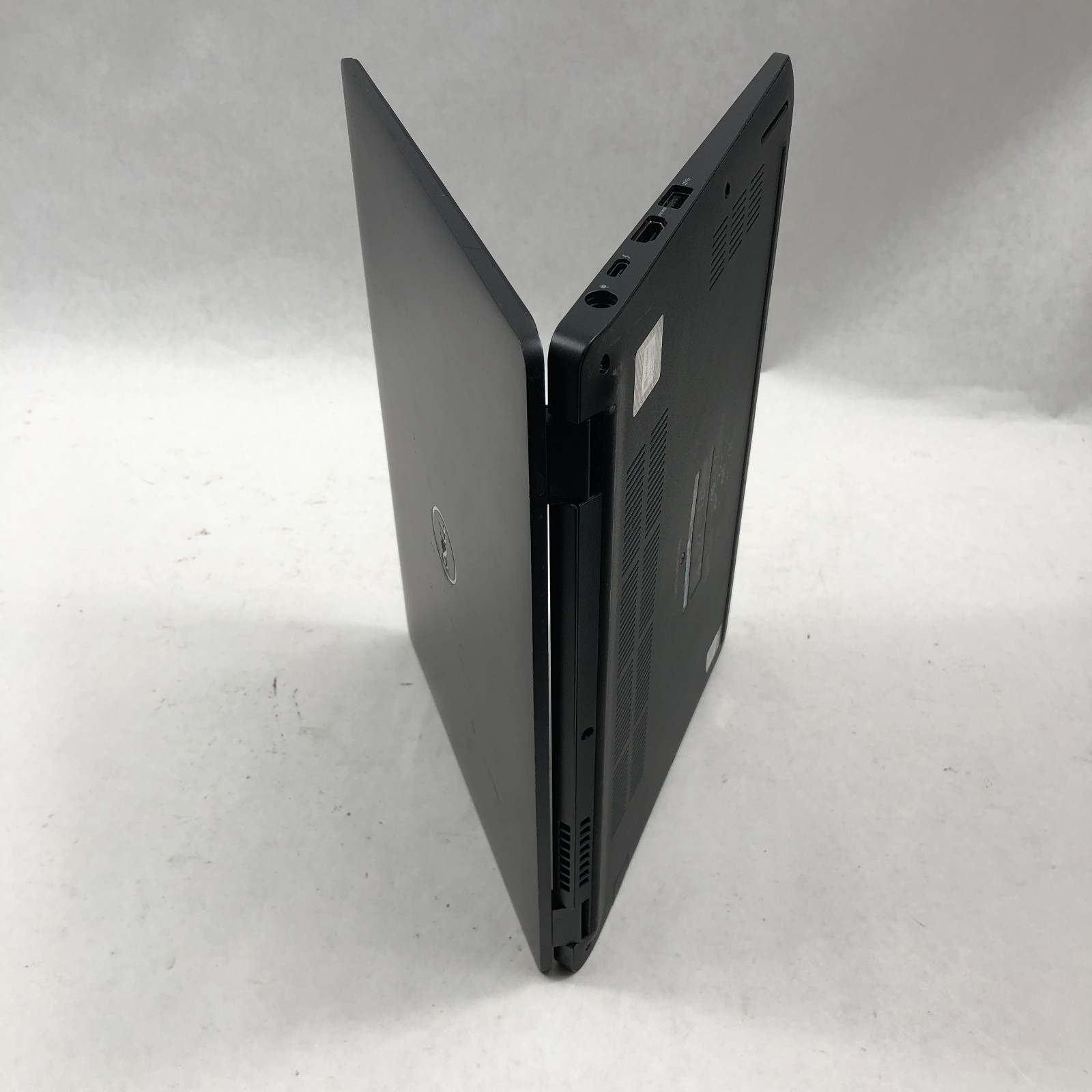 Dell Latitude 5300 13.3in. i5‑8365U 1.60GHz 8GB RAM 256GB SSD Windows 11 Pro