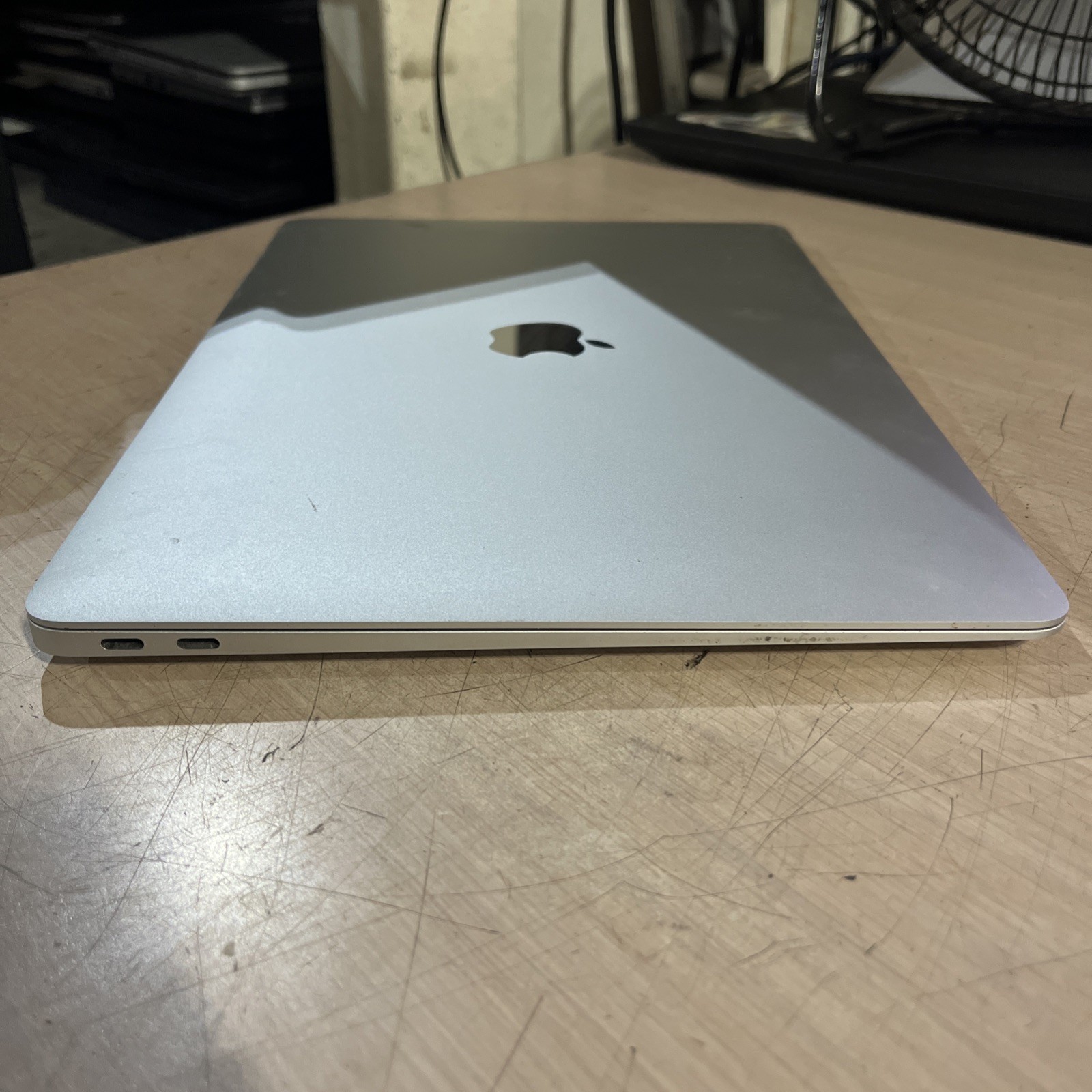 APPLE MACBOOK AIR 13″ SCISSOR,2020 CORE I3-1000NG4 1.1GHZ 8GB RAM 256SSD