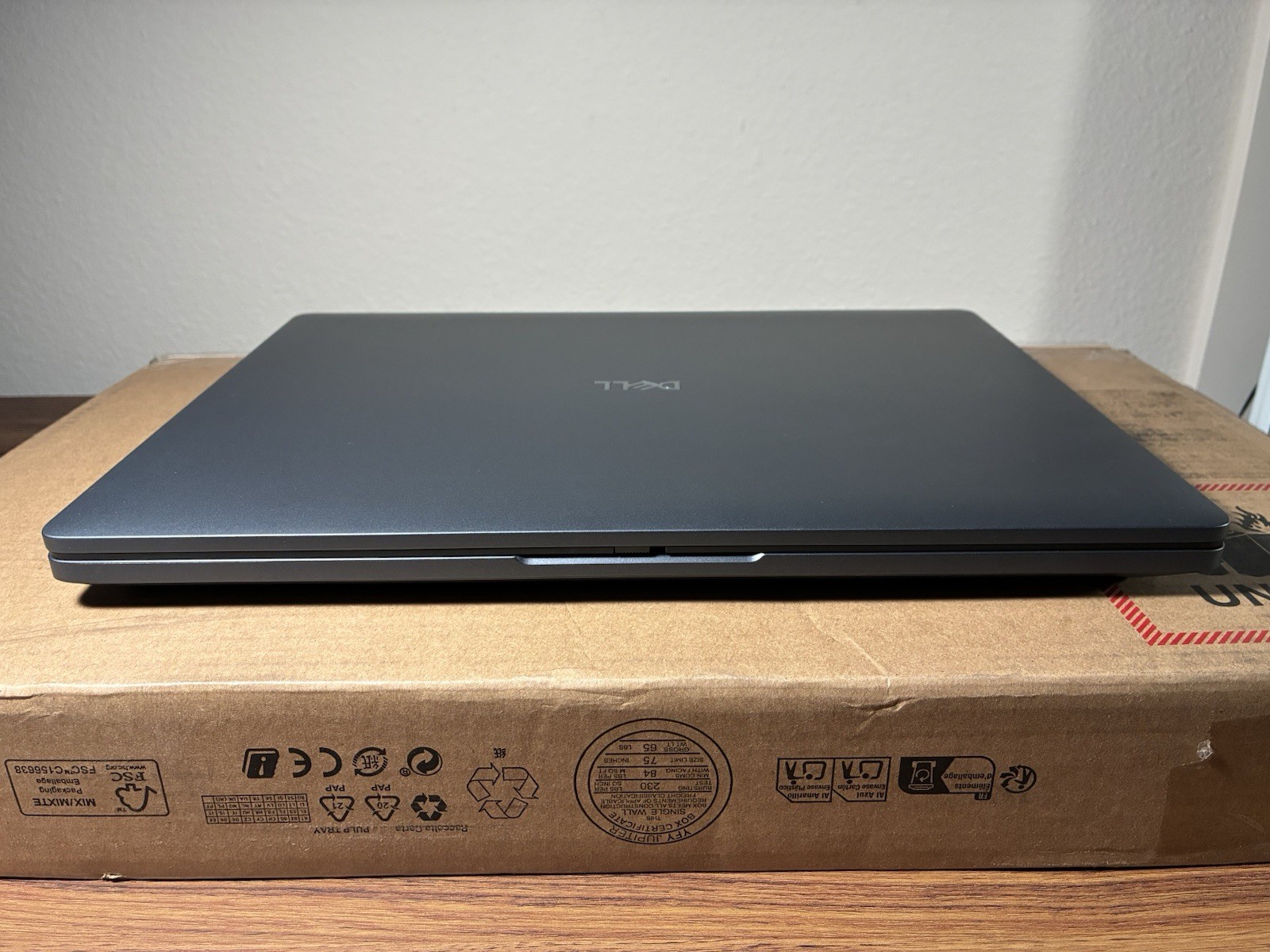 Grade A DELL Pro Max MC16250 Ultra 5 235H 16GB 512GB LTE 16″ FHD+ 2Yrs Warranty!