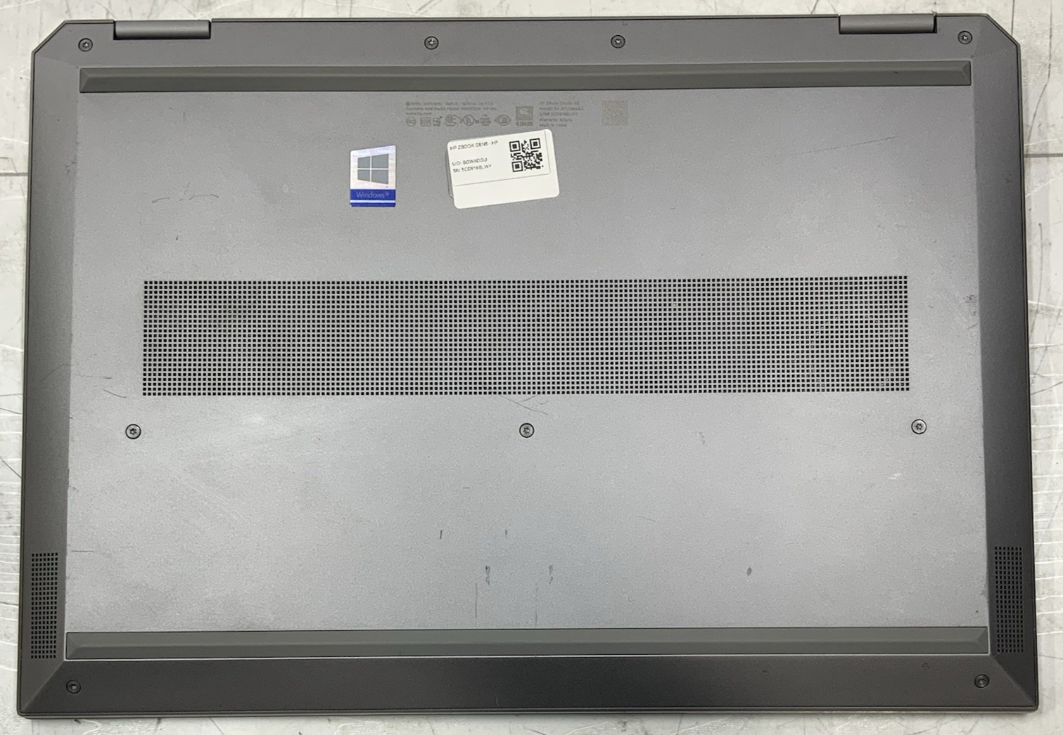 HP ZBook Studio G5 Intel Core i7-8850H 32GB DDR4 512GB NVMe Nvidia P1000 W10P