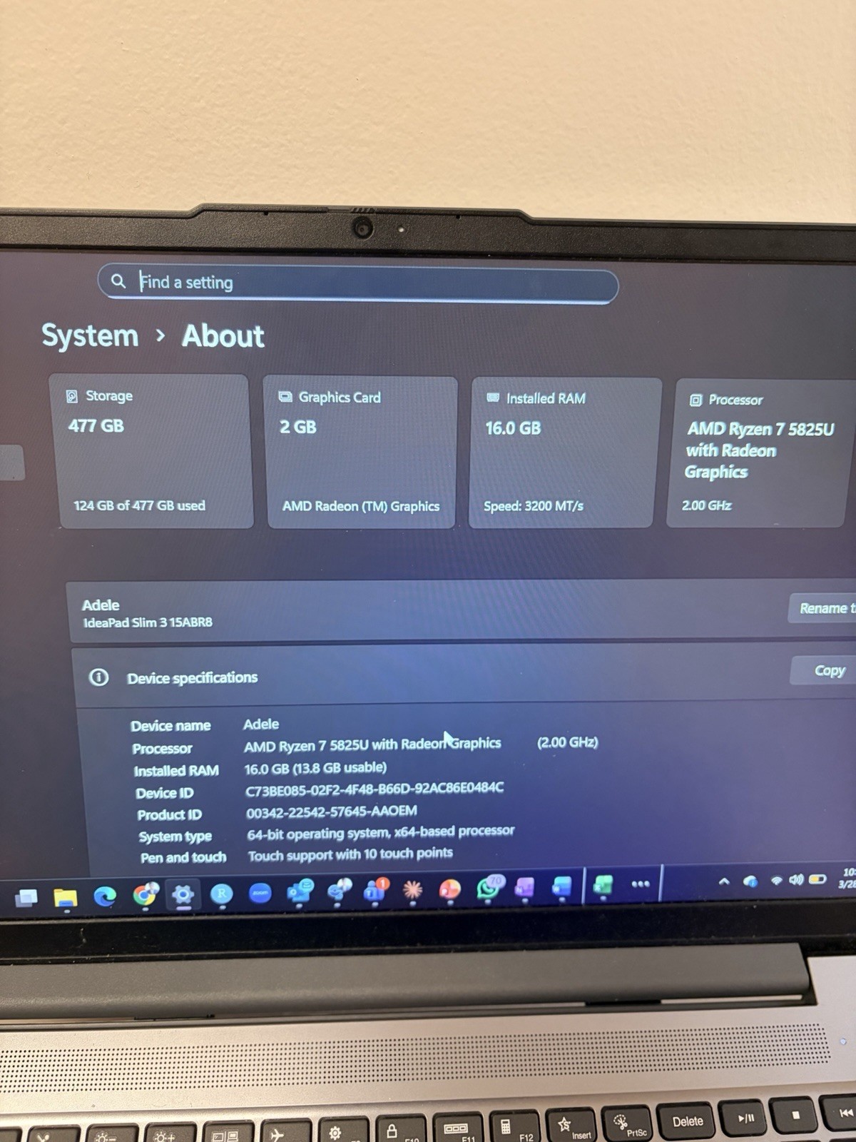 Lenovo IdeaPad Slim 3 15.6″ (512GB SSD, 16GB RAM)