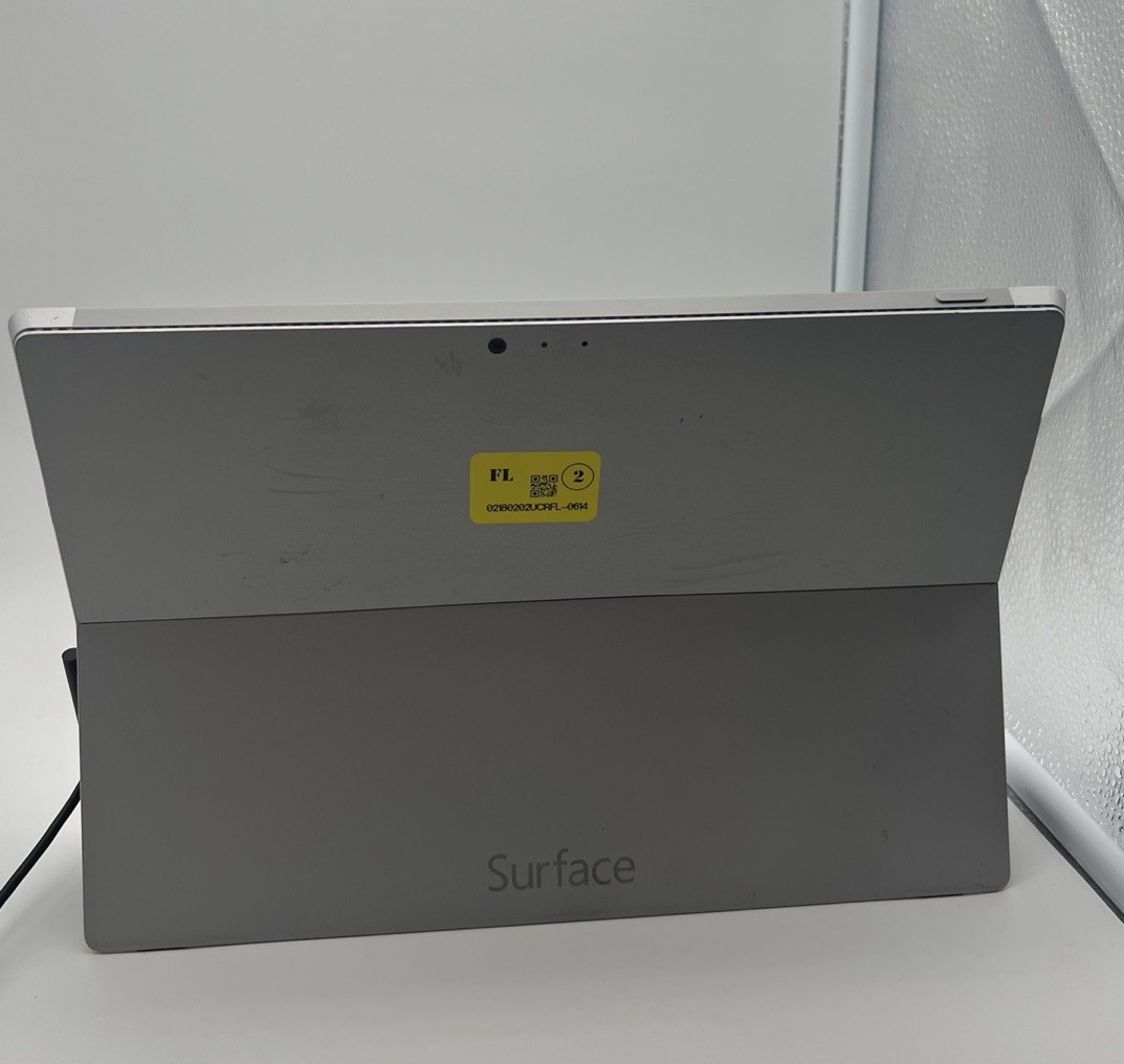 Microsoft Surface Pro 4 Core i5-6300U 2.4GHz 4GB RAM 128GB SSD 2/3