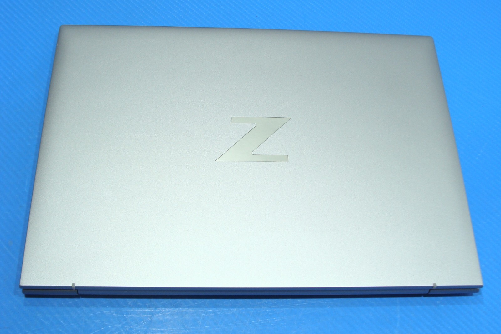 HP ZBook Firefly G9 14″ FHD+ Workstation i5-1250P 16GB 256GB SSD Warranty 2025