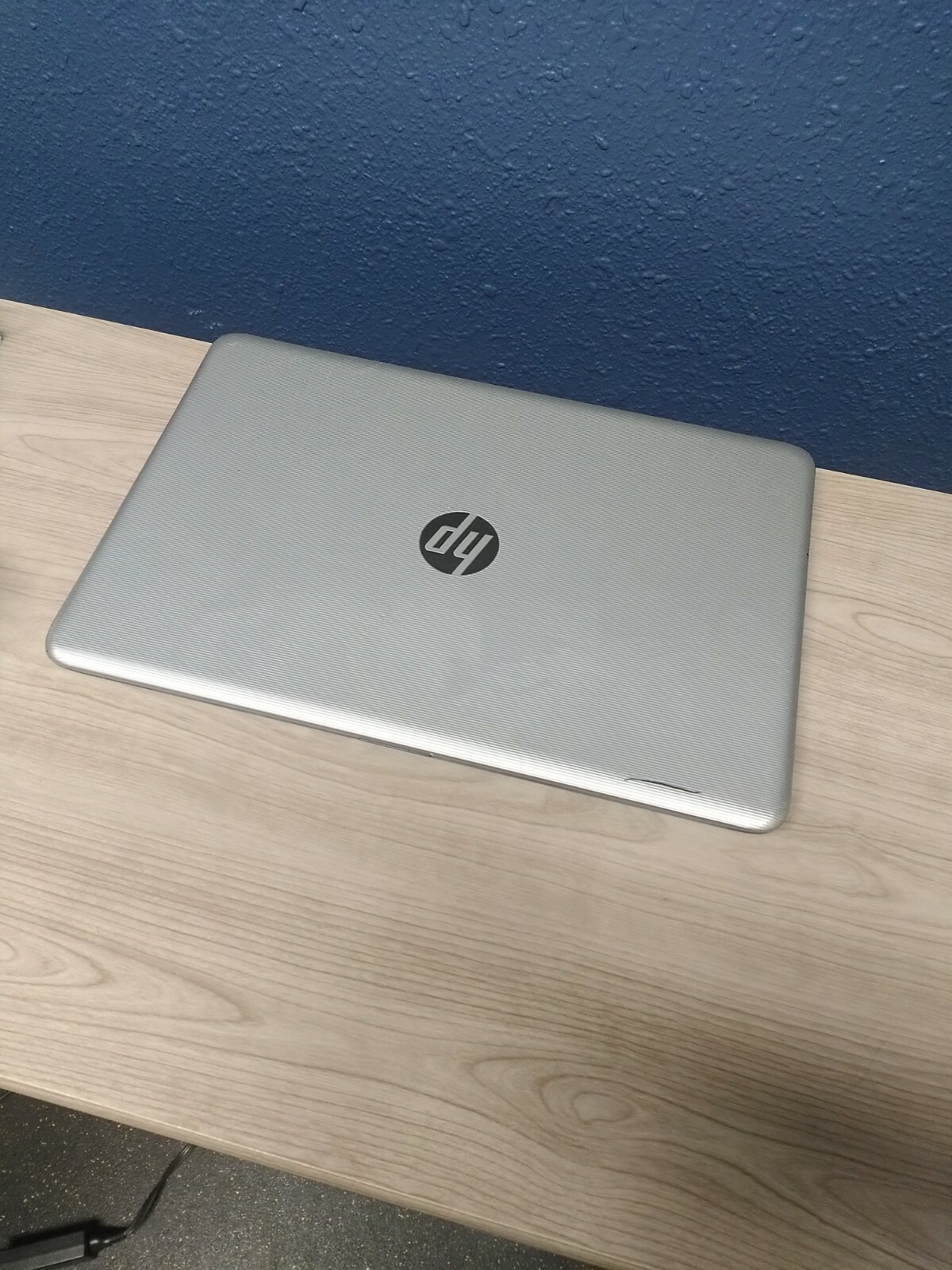 HP laptop 17-x061nr in great working conditions, please read description…