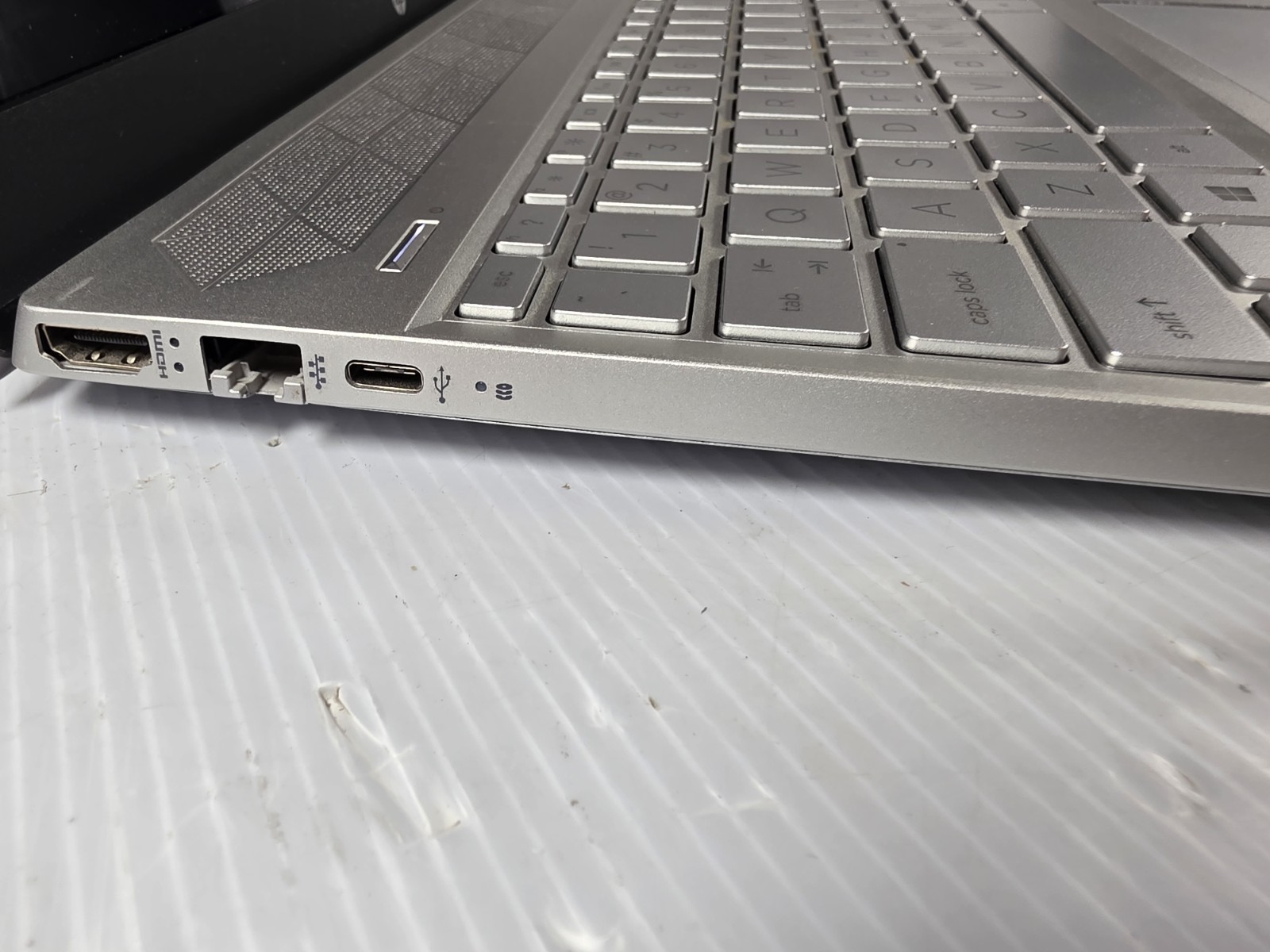 HP Pavillion 15-cs3 Laptop TOUCHSCREEN i5-1035G1 16GB RAM 1TB SSD NVMe WIN 11
