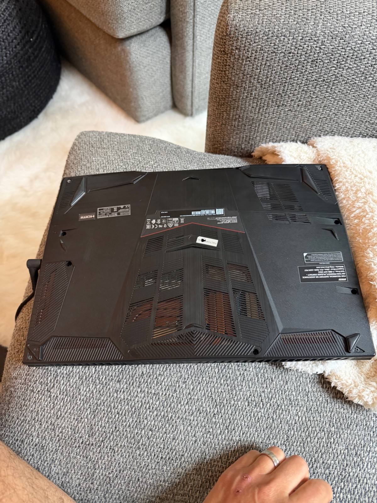 MSI GF65 FHD 144Hz Gaming Laptop 8GB 512GB RTX 3060- Bad power port NEEDS REPAIR