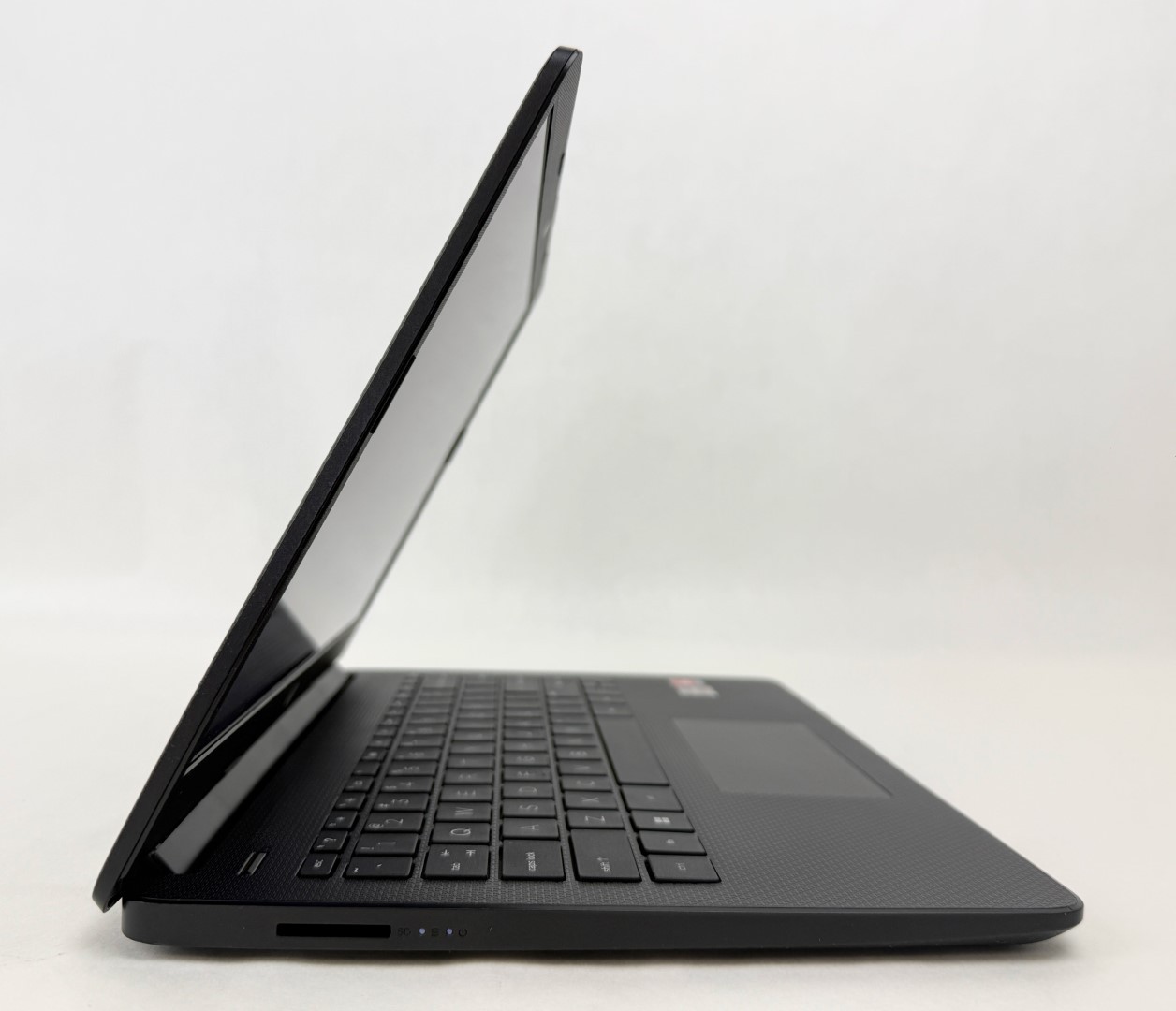 HP 14-fq1035cl 14″ HD Touch Ryzen 7 5700U 16GB 512GB SSD W11H