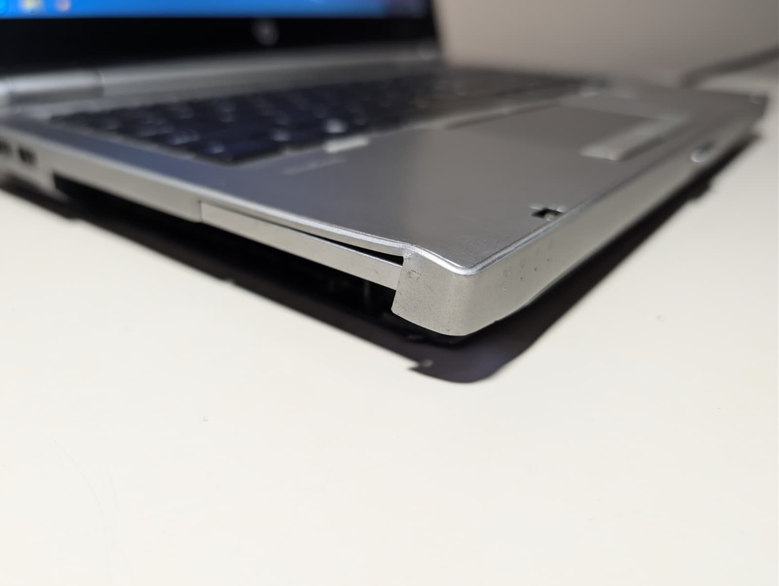 HP EliteBook 8470P | i7 3rd Gen 4GB RAM 320GB HDD | HD Windows 7 Pro 32-Bit