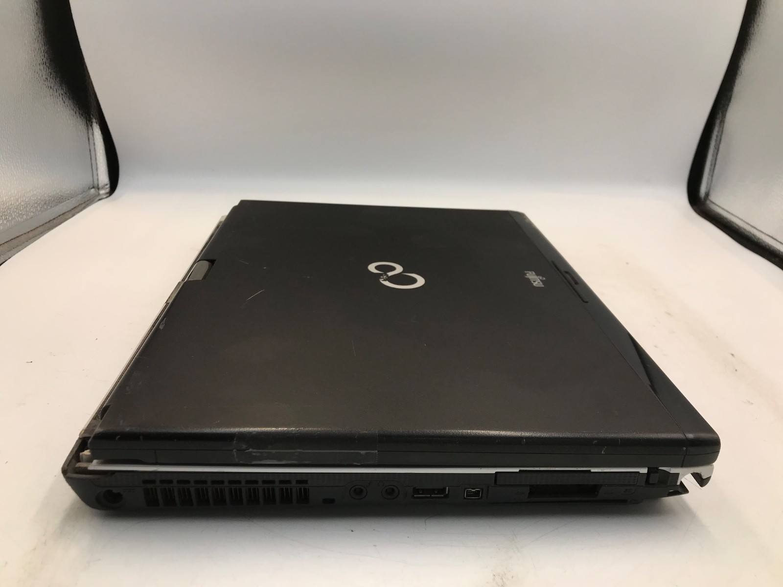 Fujitsu Lifebook T900 2-in-1 Intel Core i5-M520 2.4GHz 13″ Laptop 4GB RAM-MZ