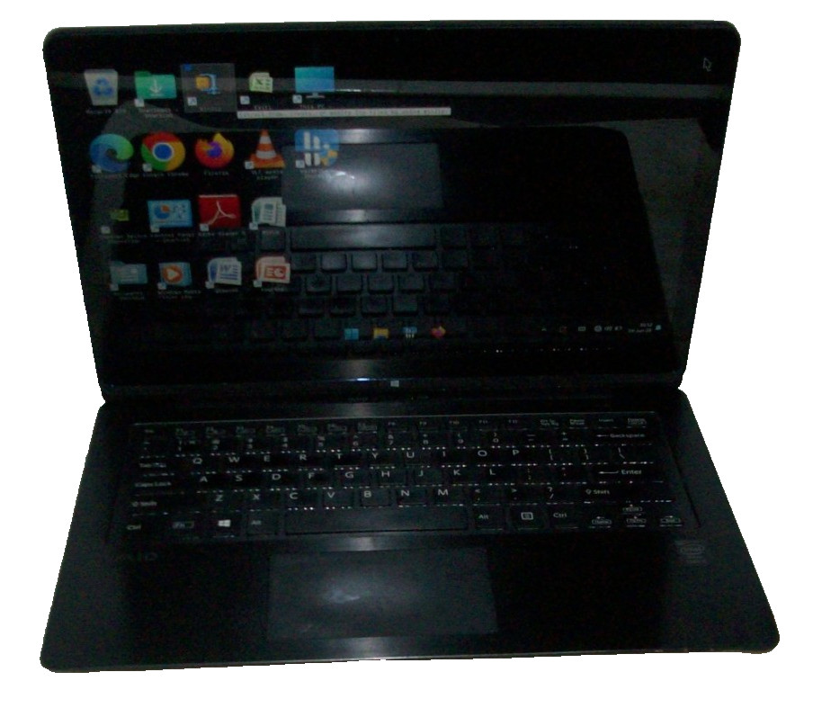 Sony VAIO Flip 14 SVF14N13CXB Intel i5-4200U 8GB 500GB HDD Windows 11 Pro 24H2