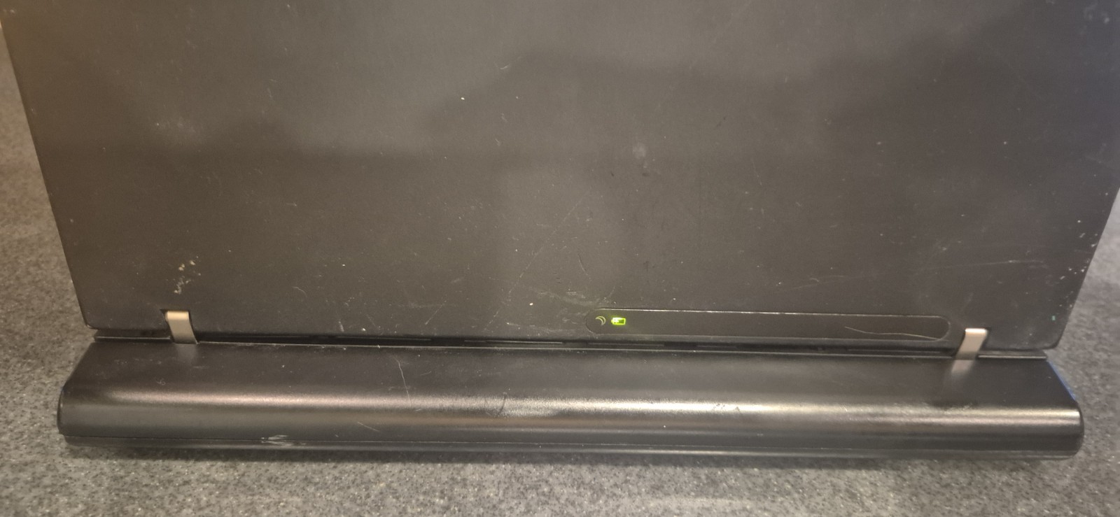 IBM ThinkPad X40 12.1 Pentium M 1.50GHz Linux 40GB HDD Charger WITH X4 Ultrabase