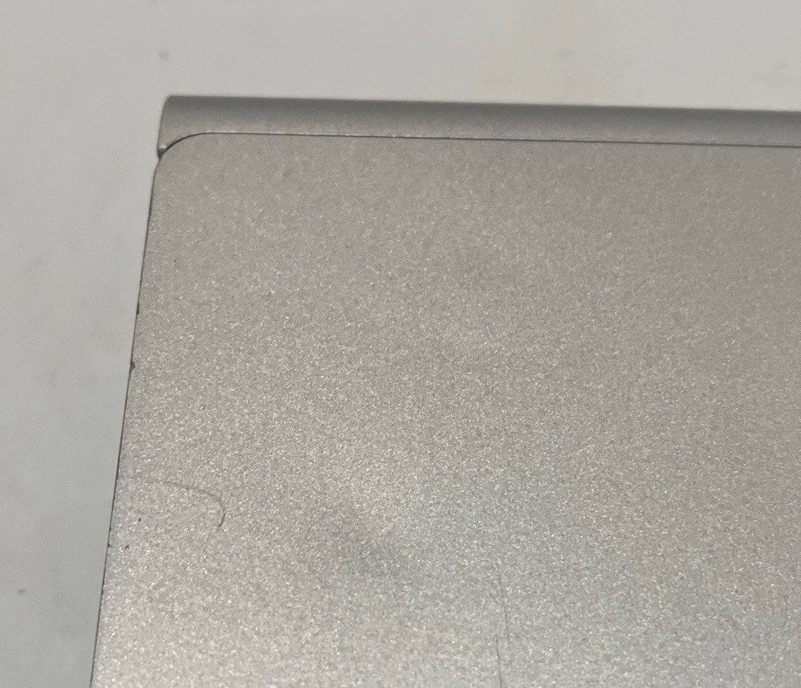Microsoft Surface Book 2 1832 13.5″ i7-8650U@1.9GHz, 8GB RAM, 256 SSD *READ*