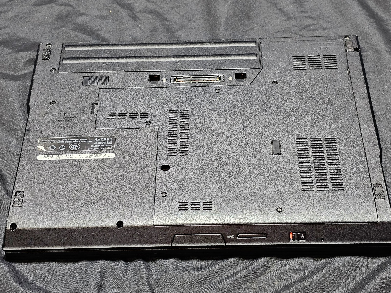 Dell Latitude E5400 Laptop | Screen Damage | 2GB RAM | Vista Basic | No AC | C2D