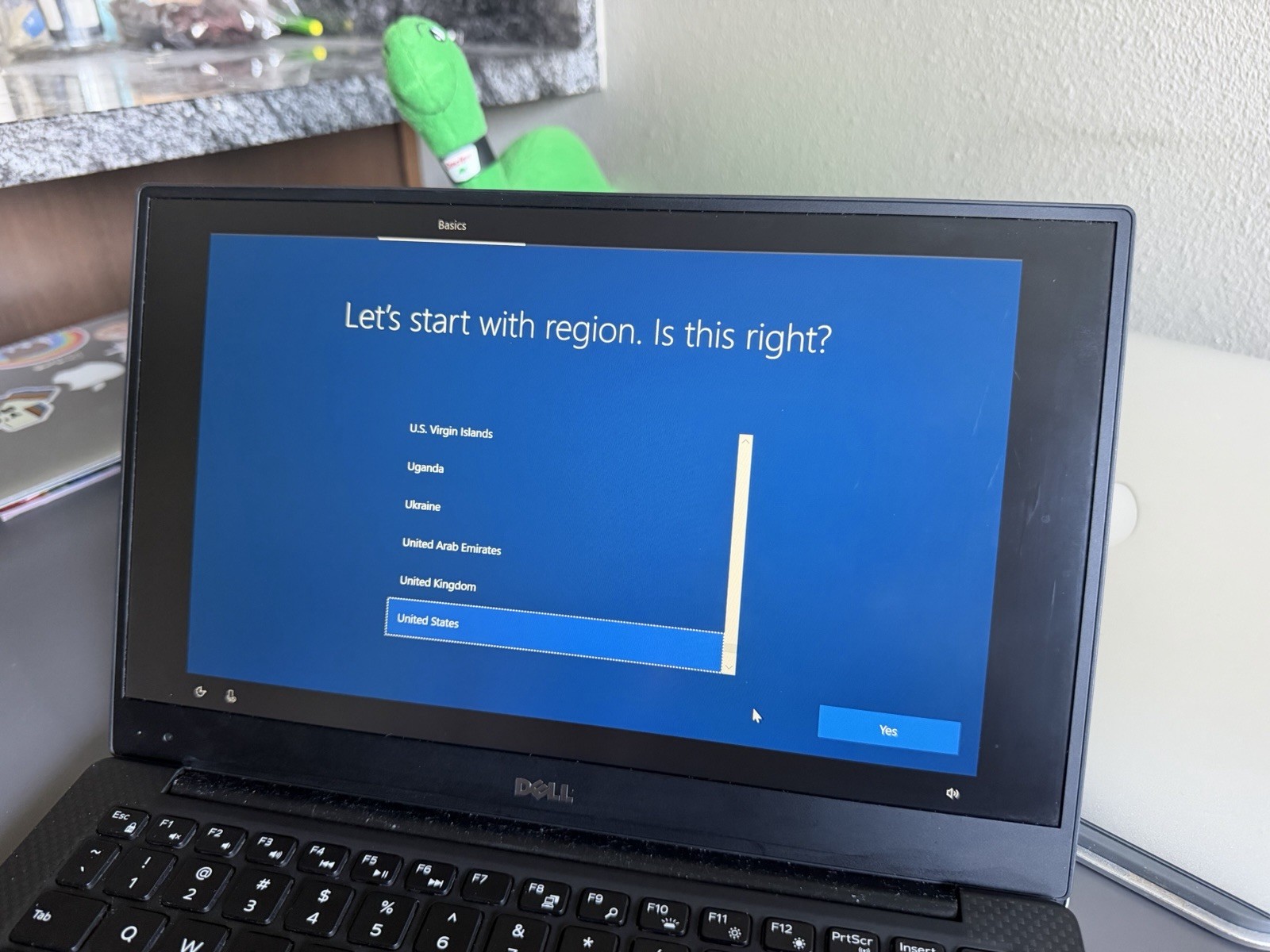 Dell XPS 13 9343 Laptop 13.3″ Intel Core I5-5200U 2.20GHz, 8GB RAM – Non Touch