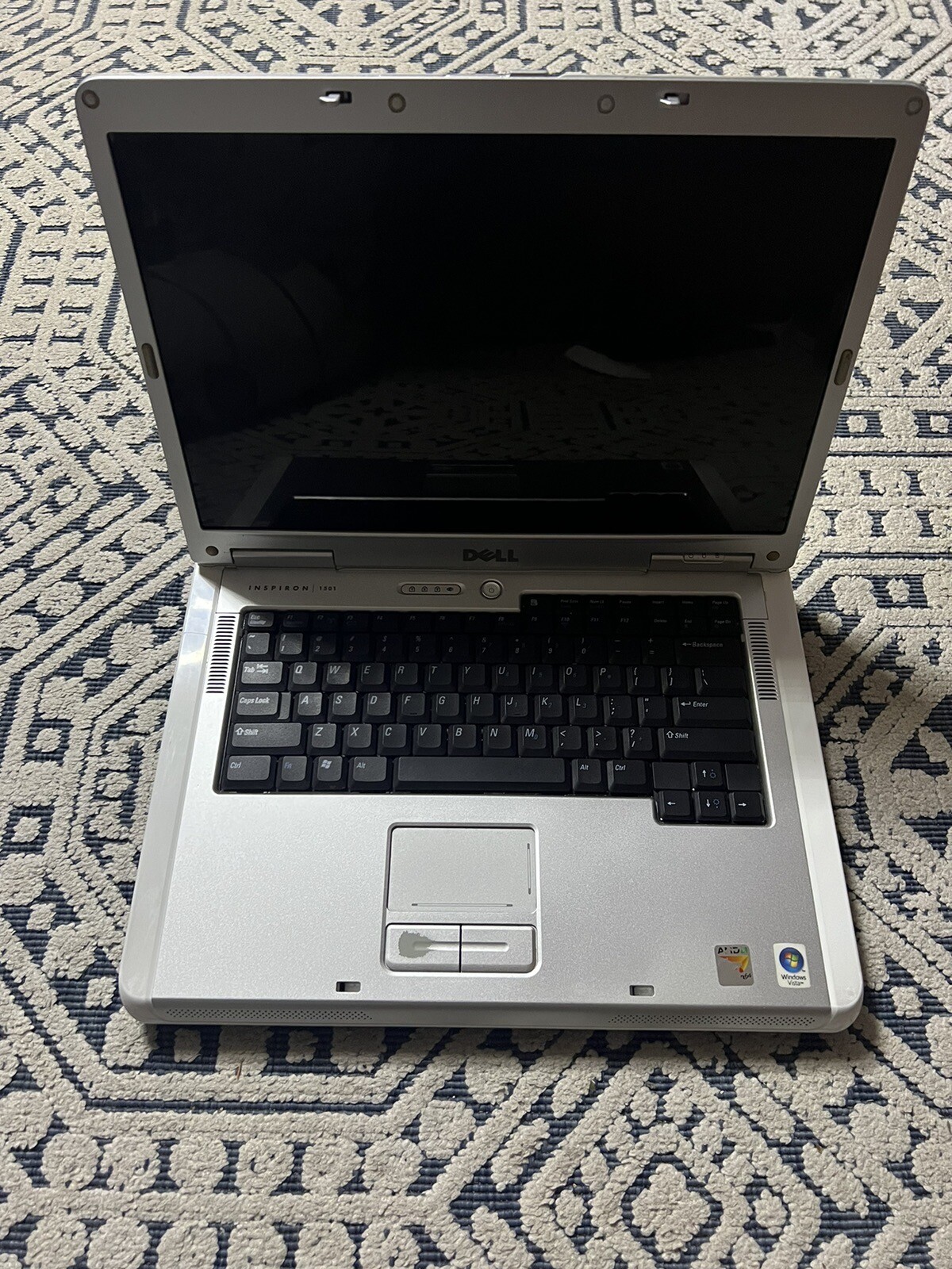 Vintage 2006 Dell Inspiron 1501 Model PP23LA Premium Silver Laptop.