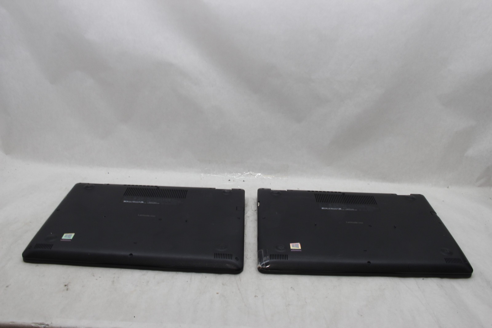 Lot of 2 Dell Latitude 3490 14″ Laptops Intel i5 No RAM NO SSDS AS-IS