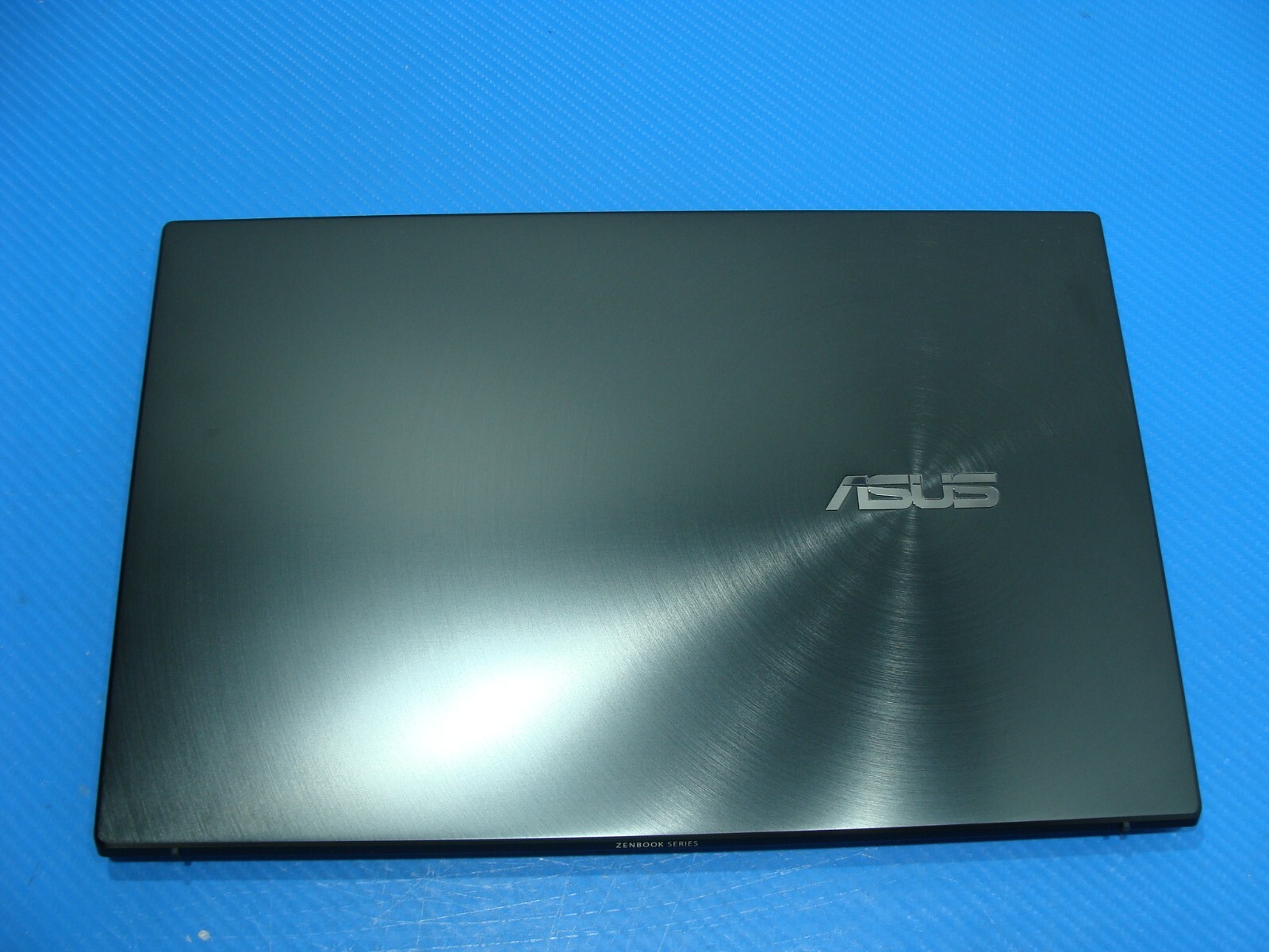 NEW! ASUS ZenBook 14 UM425QA-EH51 14″ AMD Ryzen 5 5600H 3.3GHz 8GB 512GB 1cycles