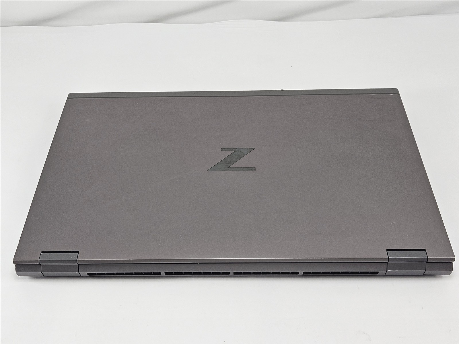 HP ZBook Fury 17 G7 32GB 512GB SSD i7-10850H 17.3″ Workstation RTX 4000