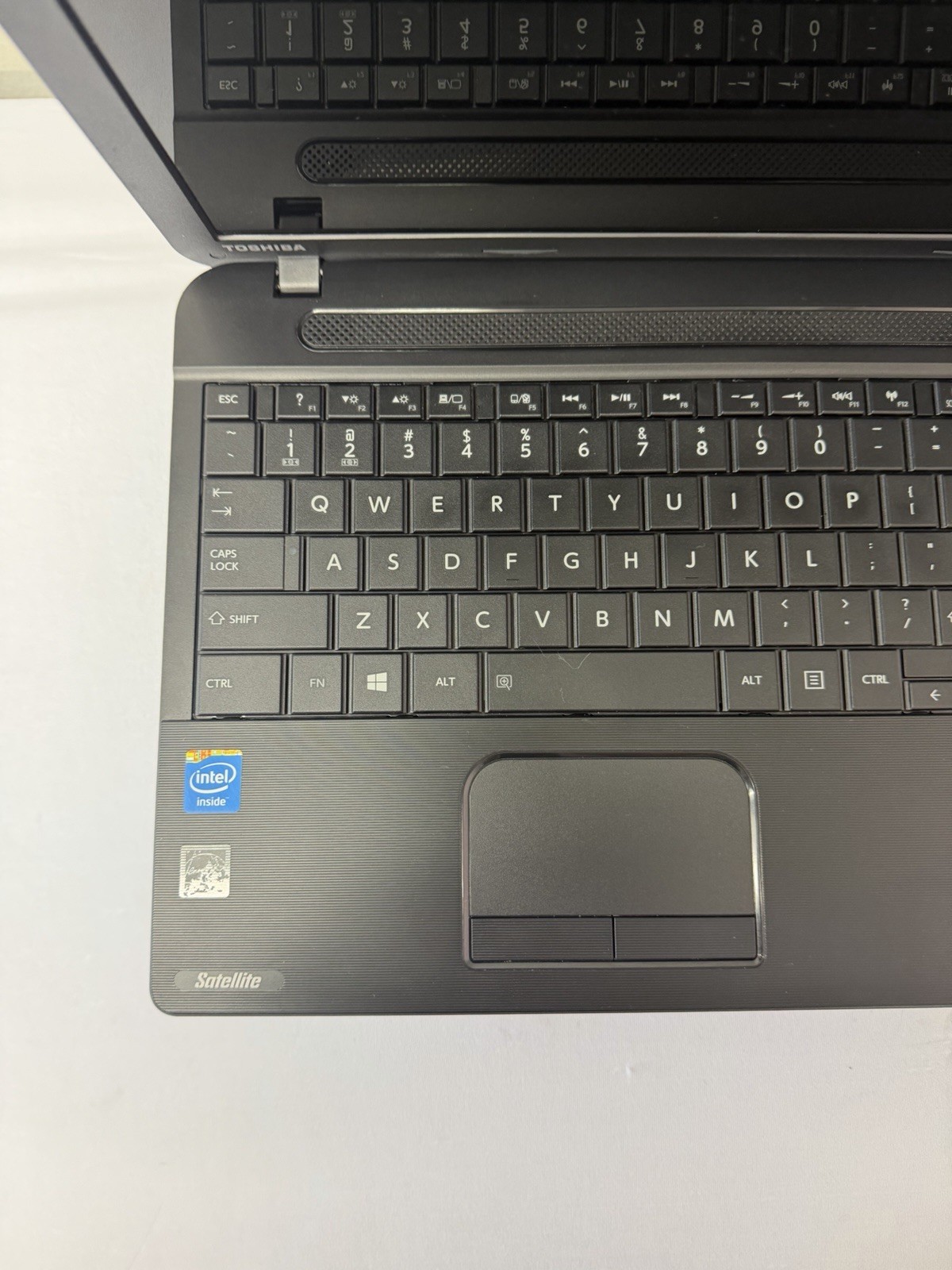Toshiba Satellite C55-A5190 Laptop – Intel – RAM 4GB – Read Desc